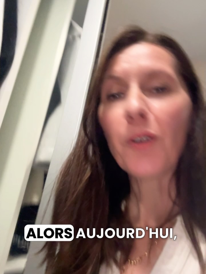 Mission dressing : gros tri et on inverse été et hiver pour y voir plus clair .
Est ce que toi tu inverses les saisons de tes vetements ?
Sandra home organiser
Home organiser lyon
#lyon #homeorganizing #rangement #dressing