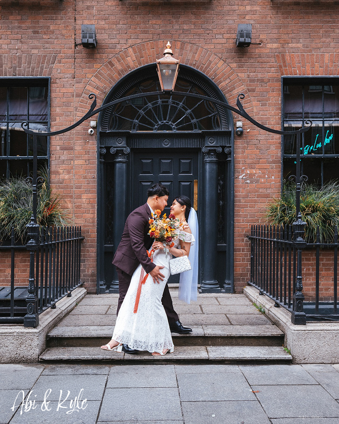 the doorstep, the bouquet, the lean.
Dublin said yes too.
Abi & Kyle — married in the city they came to love.
#dublинwedding #dublinweddingphotographer #irelandwedding #weddingphotography #elopementphotographer #citywedding #adinfinitumphotography #weddingphotographerdublin #couplesphotography #dublinphotographer #irishwedding #weddingday #realwedding #weddinginspo #loveindublin