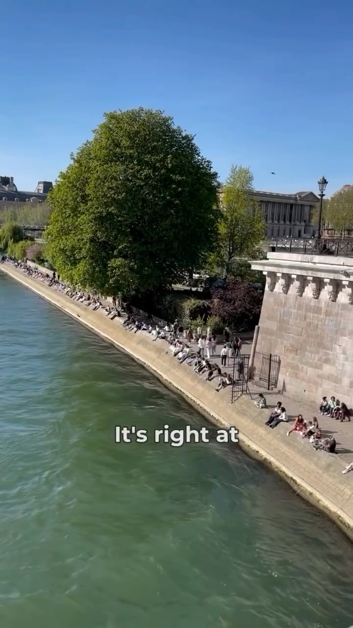 Looking for a place to stay ? Checkout @parisperfectrentals
🇫🇷Our Place Dauphine vacation rentals are set on one of Paris’s most beautiful squares, perfectly positioned between the Left Bank and Right Bank so you can explore the very best of the city with ease. Tucked away on a charming, tree-lined square, it feels peaceful and private while still being steps from everything you came to Paris to see.
