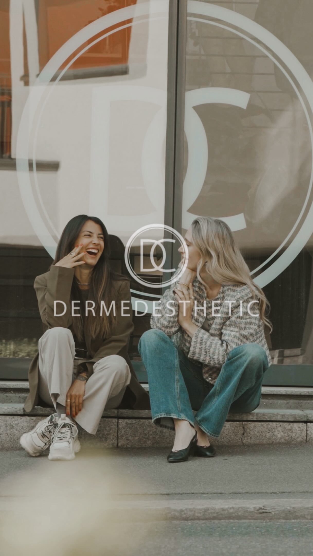 The Dermedesthetic Principle:
People at the center, natural beauty in focus
-
Das Prinzip Dermedesthetic: Der Mensch im Mittelpunkt, die Natürlichkeit im Fokus
#dermedesthetic #medical #treatment #realpeople