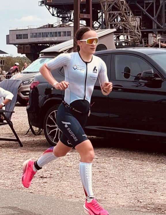 ⚡️Big Season Opening mit Double-Race-Week!!! ⚡️
Mitteldistanz im Elite-Rennen beim Triathlon-Festival @neuseenman
🏅P5 04:34:06h
IRONMAN 70.3 in Alghero (Sardinien) @ironmanitaly
🥇P1 04:39:18h
Adrenalin pur, Sonne satt, italienischer Flair, leckeres Essen, grandiose Stimmung, wundervolle Menschen!
Zwei Wochen, die definitiv in Erinnerung bleiben!
Chasing dreams!!!💫💫💫