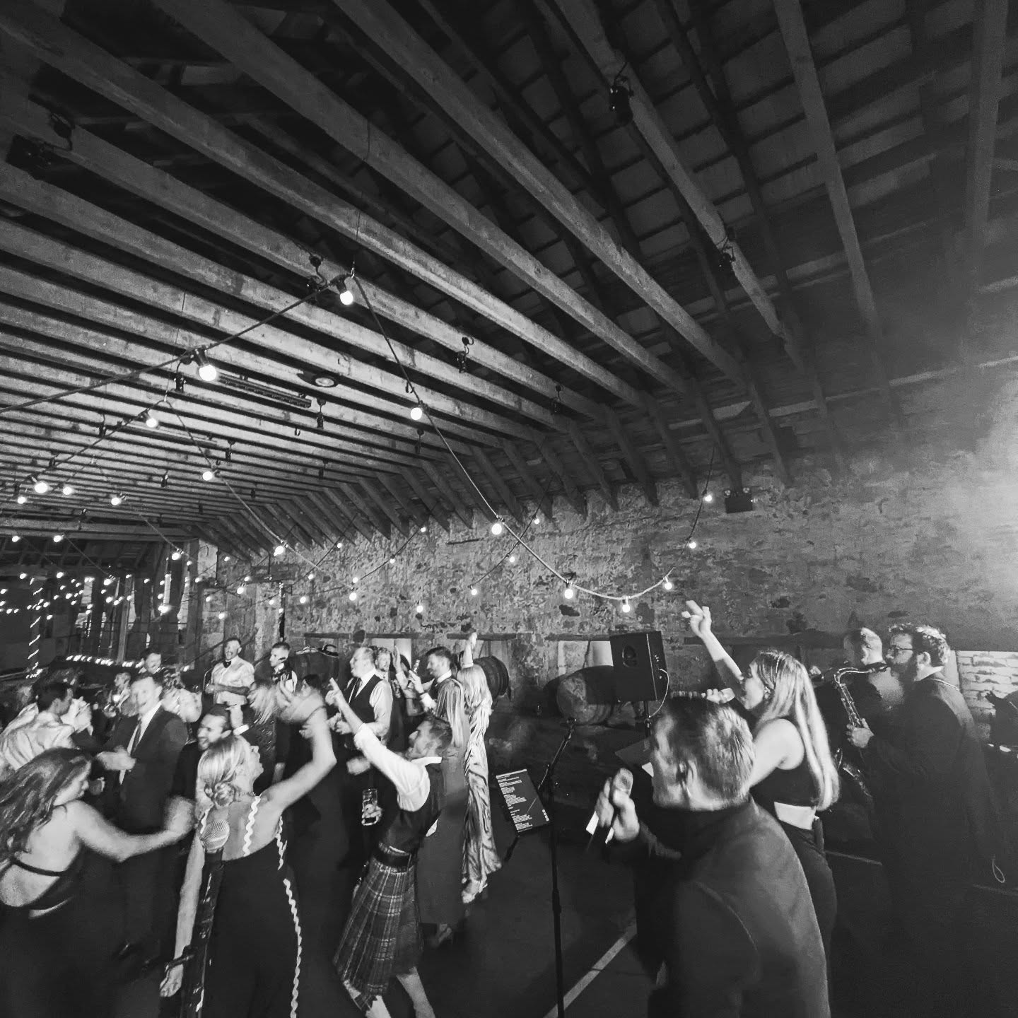 Filling dance floors and creating memories: There's nothing we love more!
Another busy weekend, incoming!
.
info@establishedentertainment.co.uk
.
.
.
.
.
.
.
.
.
#scotlandwedding #luxuryshowband #luxuryscottishwedding #justengaged #gettingmarried2027