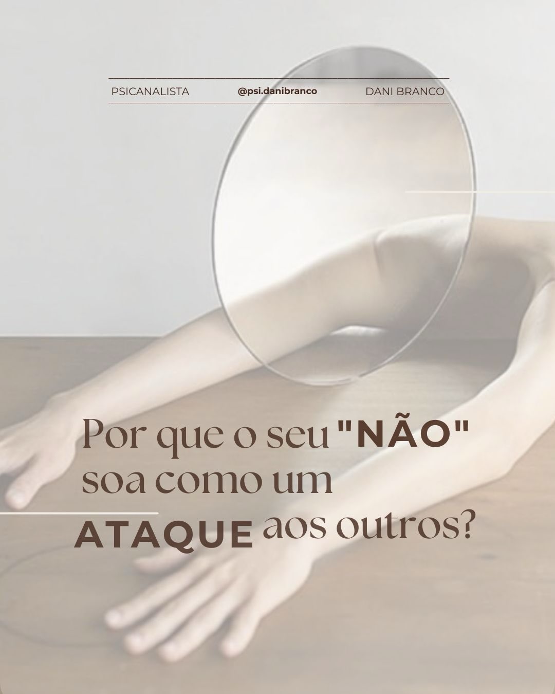 Você já sentiu que, ao colocar um limite ou dizer um “não” necessário, foi rotulada como “agressiva” ou “difícil”?
Nossa cultura ainda carrega a herança de que a mulher deve ser a figura da concórdia e da disponibilidade infinita. Quando rompemos esse silêncio para nos proteger, o mundo ao redor pode reagir com estranhamento ou punição.
Dizer “não” não é um ataque ao outro, é um “sim” para você.
Ref: ANDRADE, M. S.; MARTINS, A. S. Um olhar psicanalítico sobre as narrativas de mulheres vítimas de violência doméstica. PLURAL - Revista de Psicologia UNESP Bauru, v. 5, e025001, 2025.
MATÉ, Gabor; MATÉ, Daniel. O mito do normal. Rio de Janeiro: Sextante, 2023.