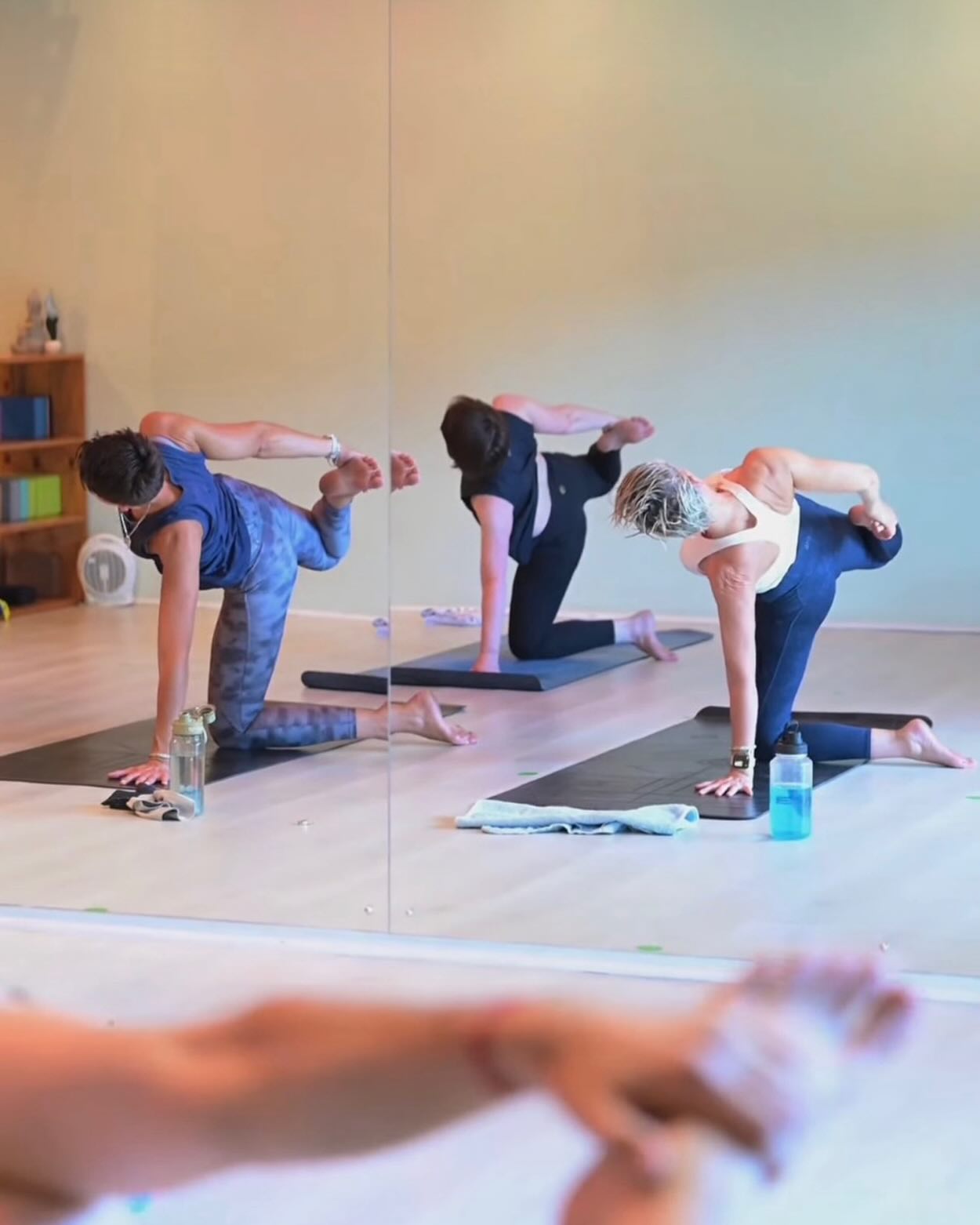 The practice doesn’t end when you roll up your mat. 🧘🏽
It follows you into the rest of your day, in the way you breathe, move, respond, and reconnect. 💚
#yoyoga #yoyogacommunity #yogasouthafrica