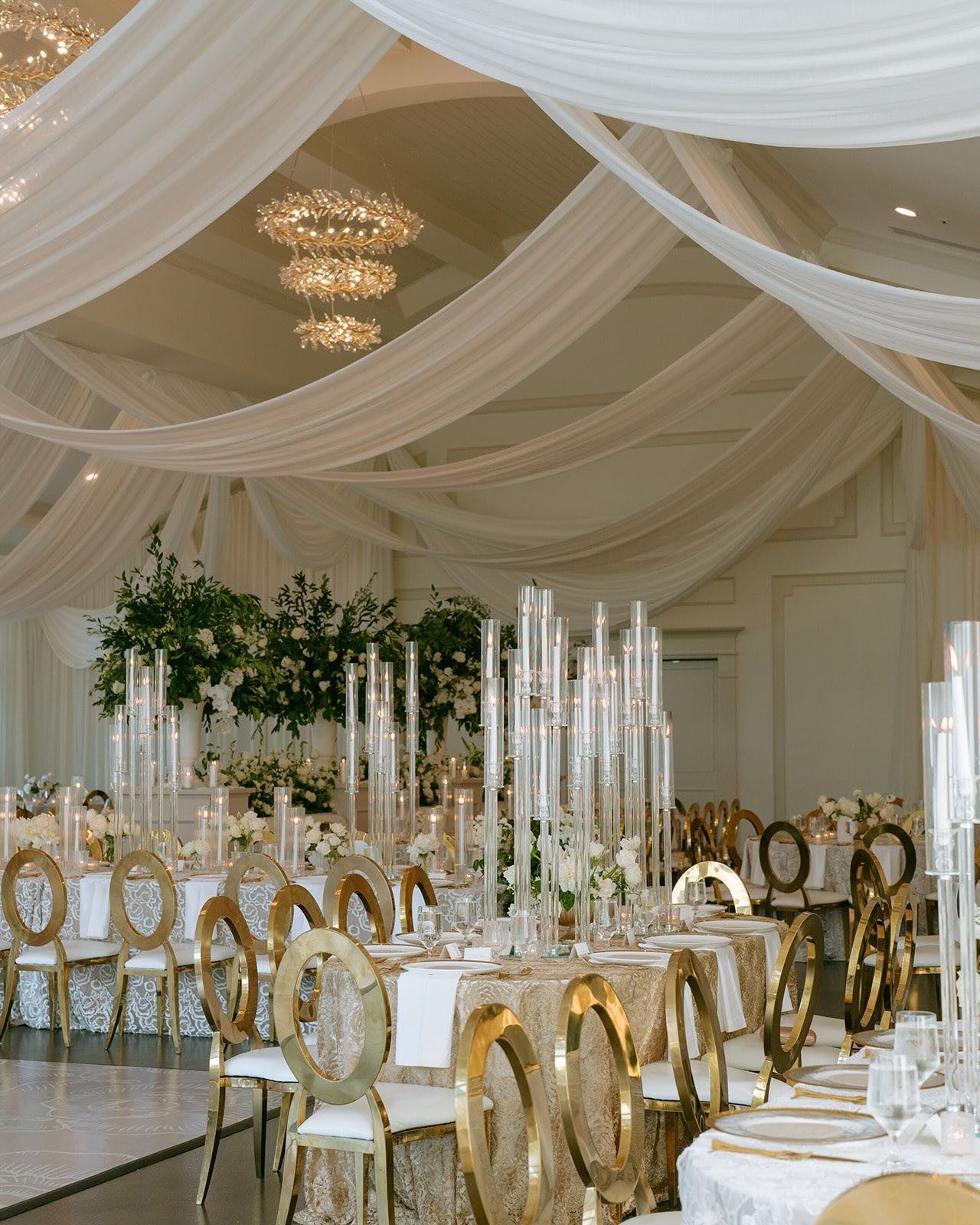 When you book your linens and drapery together for the same event, you not only get stunning elements for your event, but you also save on delivery, install, and load out. One coordinated team handling it all means less time coordinating vendors and more money staying right where it belongs.
Beautiful tablescapes AND stunning drapery, all under one roof.
Photography: @loftusphotofilm
Planning: @katrinahutchinsevents
Floral: @meristemfloral
Cake Table Linen & Draping: @partytables_linensanddrapery
Specialty Rentals: @cottageluxe, @cluxeluxuryevents & @eventsbyframework
Catering: @donovansdish
Entertainment: @coolreceptions
Paper: @OlivePaper
Venue: @DonovanManor
#EventDesign #EventDrapery #WeddingDrapery #EventLinens #LinkInBio
