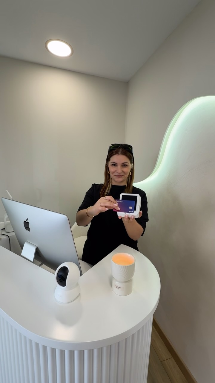 La question qu’on nous pose le plus souvent… 😅
Non, chez NUÚDY, nous sommes actuellement spécialisés dans l’épilation définitive féminine uniquement. ✨
Qui sait, peut-être un jour… 👀
#nuudy #EpilationLaser #HumourTikTok #InstitutDeBeauté #Nantes