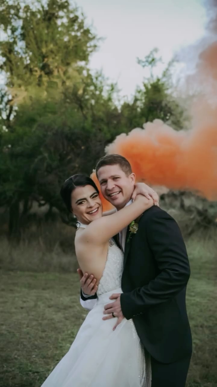 I knew it, I knew you. 🤍✨
A weekend surrounded by the people who know you best, love you most, and have been part of your story all along.
The laughter, the happy tears, the hugs, the quiet moments, and the memories you’ll carry with you long after the weekend is over.
The best kind of celebration is the one shared with all your favourite people. ✨
💌 info@wildwoodvenue.com
#LimpopoWeddings #WeddingWeekend #BushveldWedding