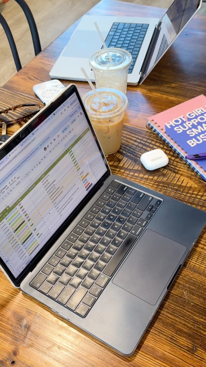 This setup may look simple, but it’s where the magic happens ✨
A laptop, a phone, a coffee, and years of marketing expertise working behind the scenes to help brands stand out, attract customers, and grow with purpose. 📈
#MarketingProfessional #BrandStrategy #DigitalMarketingExpert #EntrepreneurLife