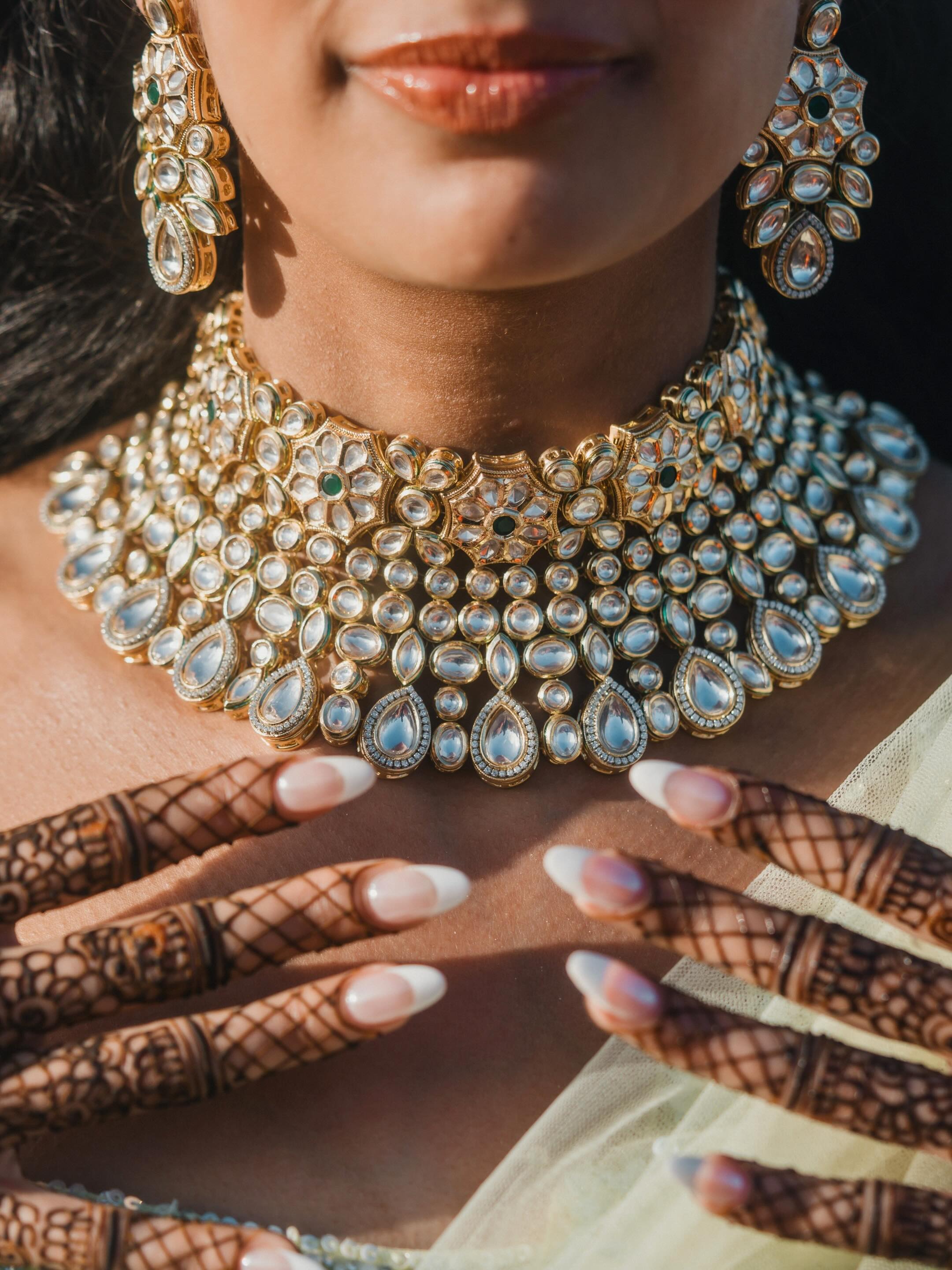 Bathed in green 🌿🕯️.
A softer chapter leading into Mehndi night.
Nimisha & Darren
Bride: @nimishakap
Venue: @phcancun
Photo & Video: @ruiz.films
#RuizFilms #luxuryindianwedding #editorialwedding #southasianwedding #destinationwedding
