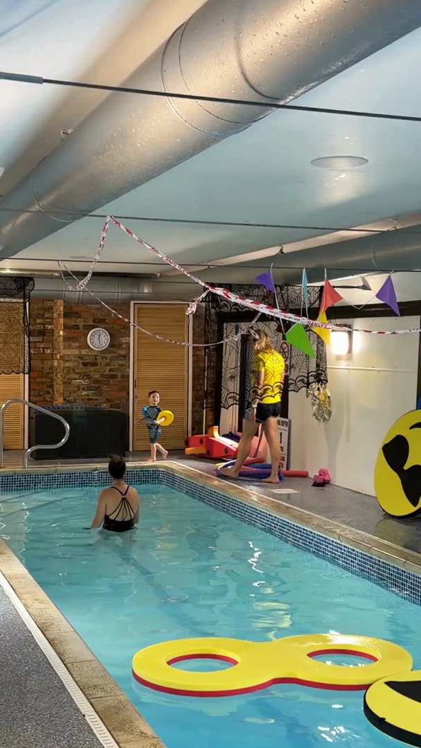 At Grange Farm Swim School, our lessons follow the Swim England Learn to Swim Framework 💙
From Stage 1 to Stage 7, each level helps swimmers build:
✔ Water confidence
✔ Safety skills
✔ Stroke technique
✔ Endurance & independence
Every swimmer progresses at their own pace and we support them every step of the journey 🌊
Read more about this in our blog via the link in our bio.
#LearnToSwim #SwimEngland #SwimmingLessons #WaterConfidence