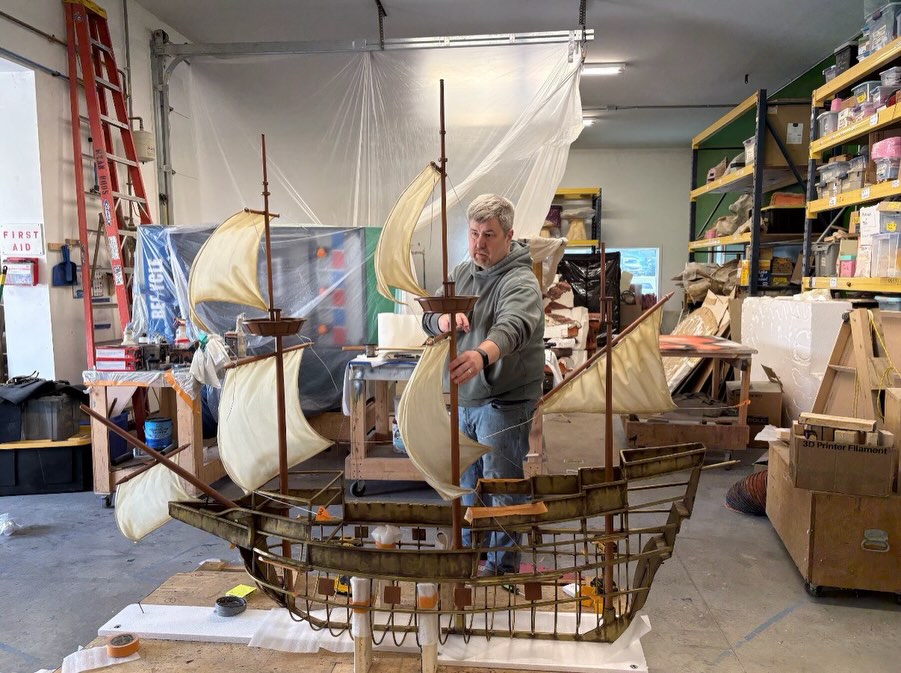 One last #throwback on our ship build before the reveal! Sharing the process of transformation from #3dprinting to assembly and inspection.⛵️ Is she sea worthy?!
#mayflower #artisticprocess #transformation