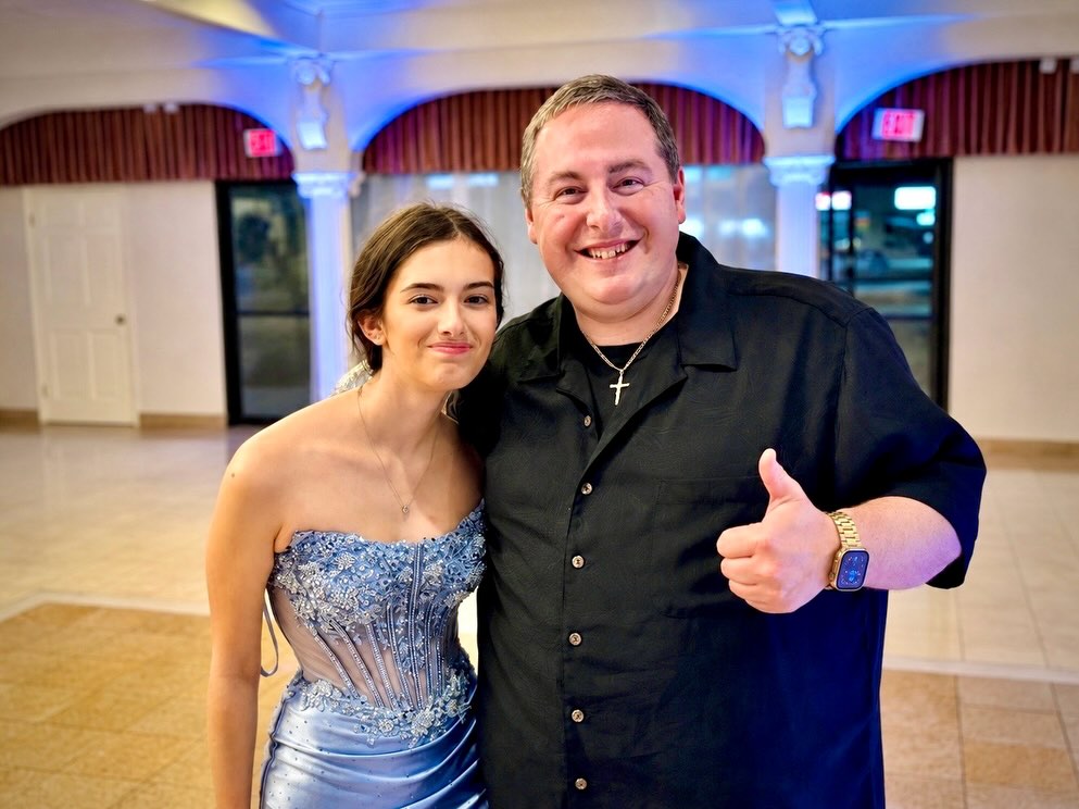 Last night we celebrated Amanda’s Sweet Sixteen at Anthony’s in Hopewell with a fun Cinderella-themed party (with a Taylor Swift filled playlist!) Thanks for having us be part of such a special celebration! ✨👑
Check out more pictures at JimmyLyles.com and if you’re planning a Sweet 16, wedding, school event or celebration, we’d love to help make it a night to remember. Reach out today to learn more about our DJ and Photo Booth services!
#JimmyLylesProductions #Sweet16 #HudsonValleyEvents #HudsonValleyDJ #TaylorSwift