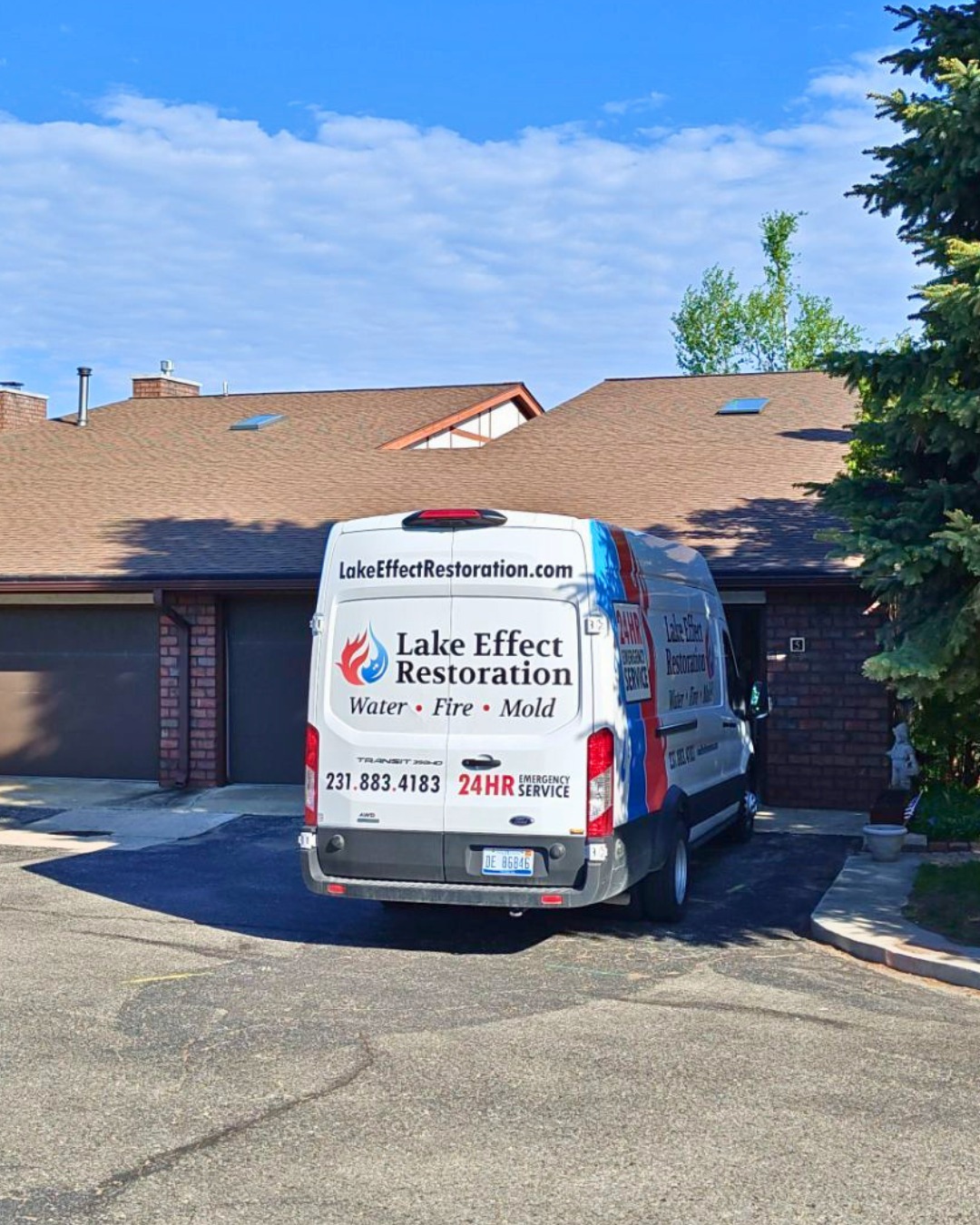 Water doesn't wait until Monday morning.
Flooded basements, burst pipes, storm damage, and fires have a way of happening at the worst possible times. That's why our team is ready to respond 24 hours a day, 7 days a week.
When disaster strikes, you don't need to wait for business hours. You need a team that's ready to help protect your property and start the restoration process right away.
Give us a call anytime at (231) 883-4183 for a free consultation or visit LakeEffectRestoration.com