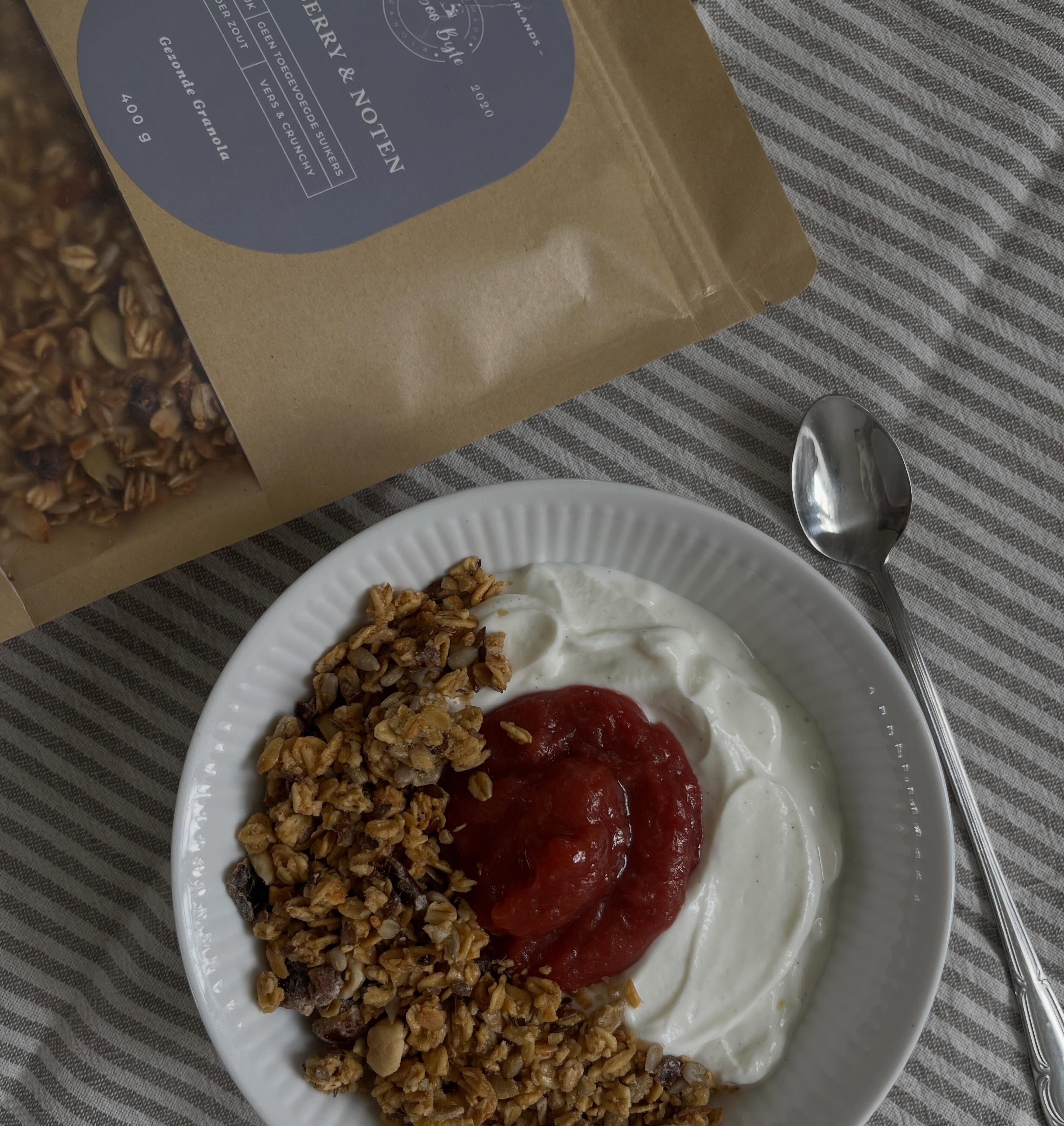 Meer crunch. Meer smaak. Meer genieten. ✨
#granola #ontbijt #healthyfood #morningroutine