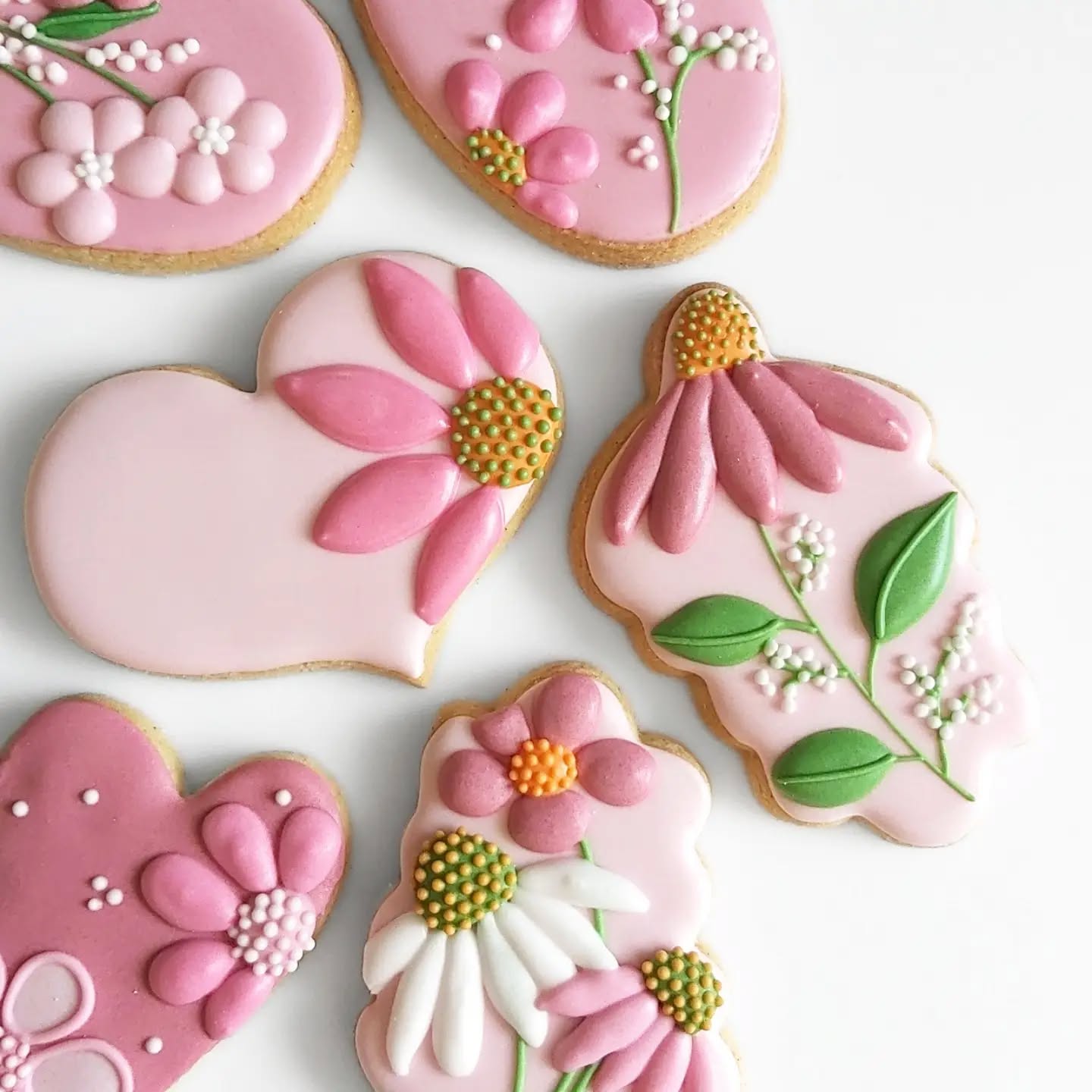 New class alert!
Aug 8th at @bloom_cakery_co in beautiful Litchfield. A masterclass in Royal icing techniques.
Link @bloom_cakery_co
#royalicingartist #icedbiscuitclass #Litchfield #cookieclass #cakeclassuk