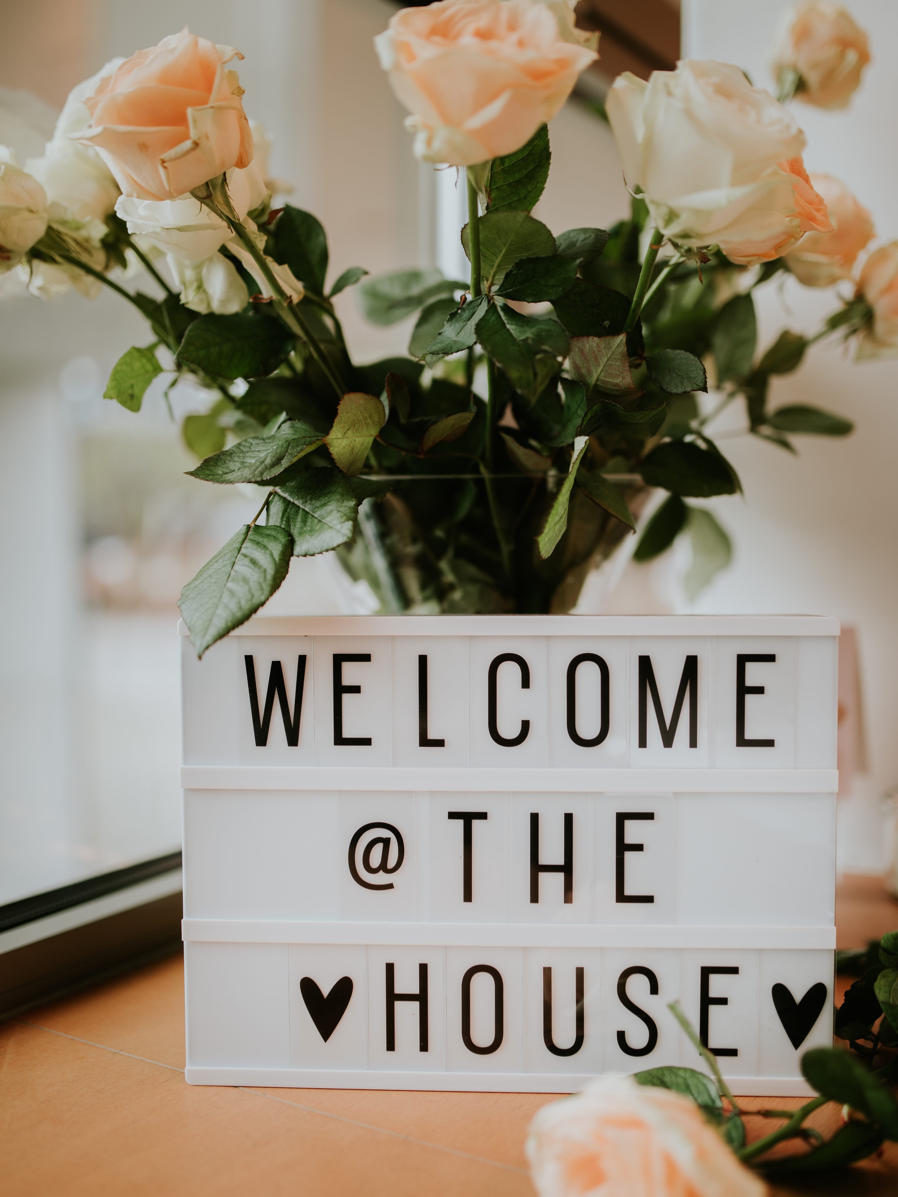 Welkom bij House of Communications. Waar creativiteit bloeit 🌻 en communicatie verbindt.
➝ Klein (maar fijn 😊) voor persoonlijk contact, groot genoeg voor sterke resultaten.
➝ Altijd op zoek naar nieuwe,
creatieve oplossingen die passen bij jouw bedrijf.
➝ Jouw partner in communicatie, van start tot finish.
➝ Korte lijnen, snel schakelen en heldere communicatie
Wil jij jouw bedrijf laten groeien of sterker positioneren? Neem contact op met Lidia, de lady of the HOUSE.
#reclamebureau #communicatie #creativiteit #marketing #branding
