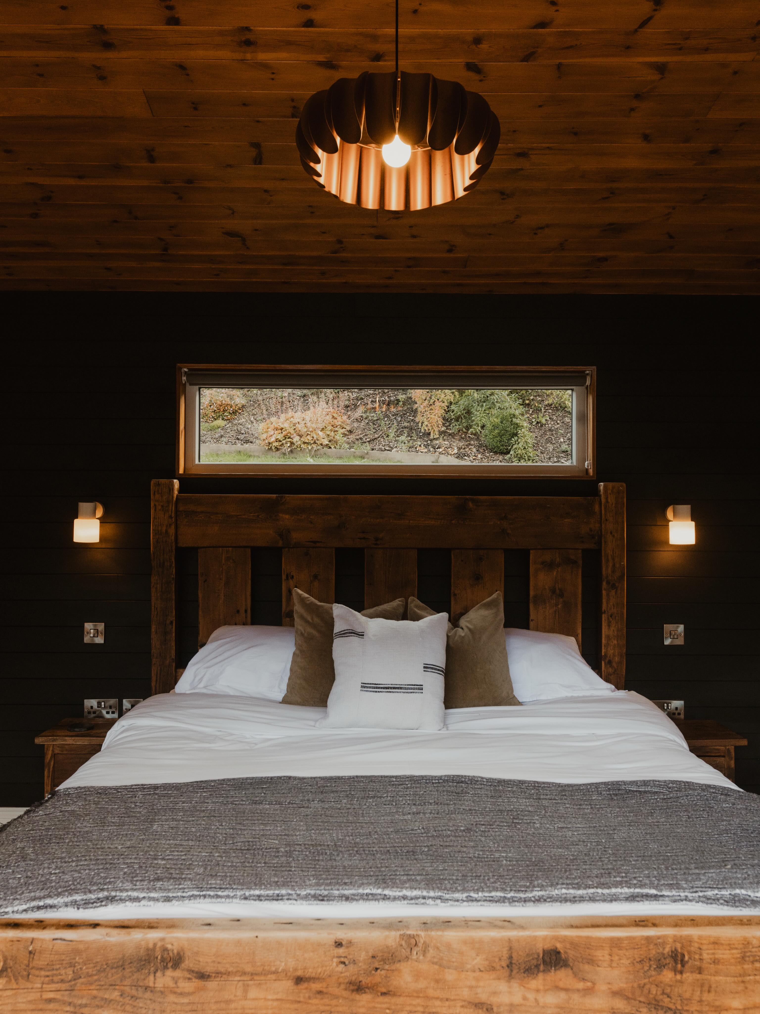 You can spend 24 hours at our Oaktree Lodge, completely uninterrupted!
No emails.
No chores.
No notifications.
How are you spending your day?
Let us know 👇
#staycationuk #slowliving #couplesgetaway #walesholidays #hottubbreaks