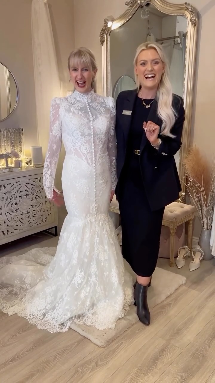 Charlotte’s stylist pick of the month 🤍
Introducing this stunning statement lace wedding dress by Calla Blanche called Temperance✨
Temperance is a high neck wedding dress designed for brides who want elegance with a touch of vintage romance. Her fitted lace bodice and long sleeves provide modest sophistication, while the basque waistline enhances your hourglass figure before flowing into a graceful mermaid skirt.
We are so excited to have this stunning mermaid wedding dresses in store!
Book your appointment with Charlotte and let her help you find your dream dress ✨
#callablanche #derbyshirebridalboutique #weddingdressshopping #weddingdress #bridetobe
