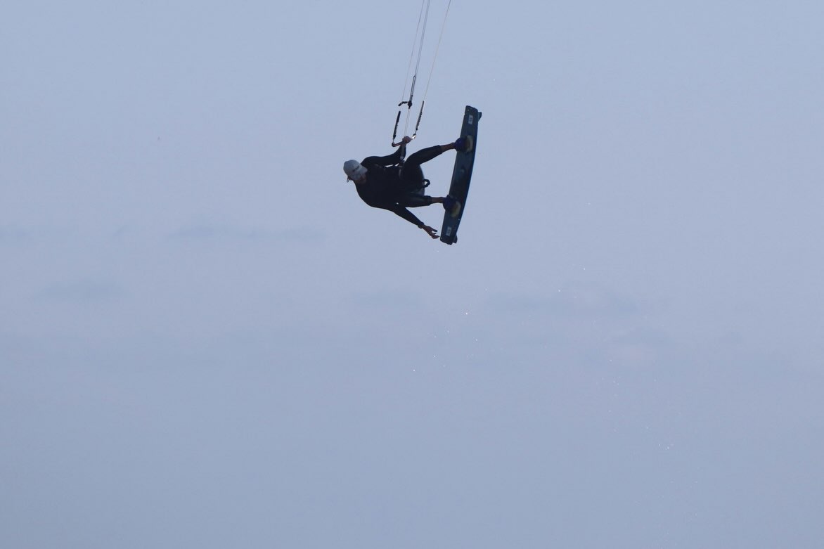 🌊🪁 Why Charleston Is One of the Best Kiteboarding Destinations on the East Coast
From the wide-open waters of Charleston Harbor to the endless sandy beaches of Folly, Sullivan’s, and Isle of Palms, the Charleston area delivers some of the most consistent and exciting kiteboarding conditions in the country.
Whether you’re chasing a steady sea breeze, carving through flat-water sections, boosting over rolling swells, or just enjoying a sunset session with dolphins swimming nearby, Charleston has something for every rider. Strong thermal winds, year-round riding opportunities, and a welcoming local kite community make it easy to see why so many kiters call the Lowcountry home.
There’s nothing quite like launching with the Charleston skyline in the distance, riding alongside pelicans, and finishing the day with a beachside seafood dinner as the sun drops over the marsh.
If you haven’t experienced kiteboarding in Charleston yet, add it to your bucket list. The wind, water, scenery, and community make every session memorable.
📍 Charleston, South Carolina
🌬️ Consistent coastal winds
🌊 Flat water + waves
☀️ Year-round riding season
🪁 Endless stoke
#Kiteboarding #Kitesurfing #CharlestonSC #lowcountrylife #charlestonoceanathletes