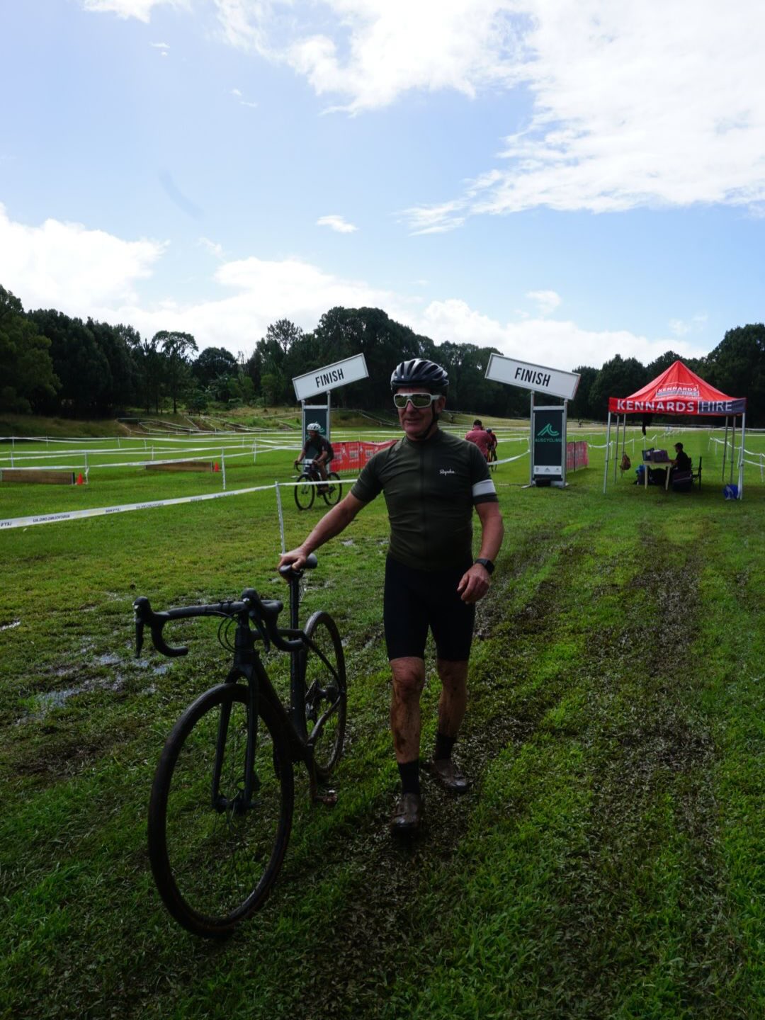 🚨 FINAL BOARDING CALL 🚨
This is it. The mothership leaves at MIDNIGHT TONIGHT.
When entries close, they’re gone. No pleading. No “I meant to enter.” No last-minute transmission from a distant galaxy. Just regret as you watch the survivors having all the fun.
🌍 Round 3 of the Queensland Cyclocross Series
📍 Bangalow Showgrounds
📅 Sunday 14 June
Even if you’re not racing, come for:
☕ Marcos’ legendary coffee at the D-Grade Café
🥪 Gianni’s sandwiches
😂 The banter
👨👩👧👦 The kids having a blast
🚴 The spectacle
💥 The crashes (we didn’t say that…)
🏁 The atmosphere that only cyclocross can deliver
Racing, cowbells, mud, barriers, laughs and a bunch of slightly unhinged people running with bicycles. What’s not to love?
Don’t be the last person standing on the doomed planet wondering what could have been.
ENTER NOW. BE THERE.
#Cyclocross #QLDCX #Bangalow #byronbay
