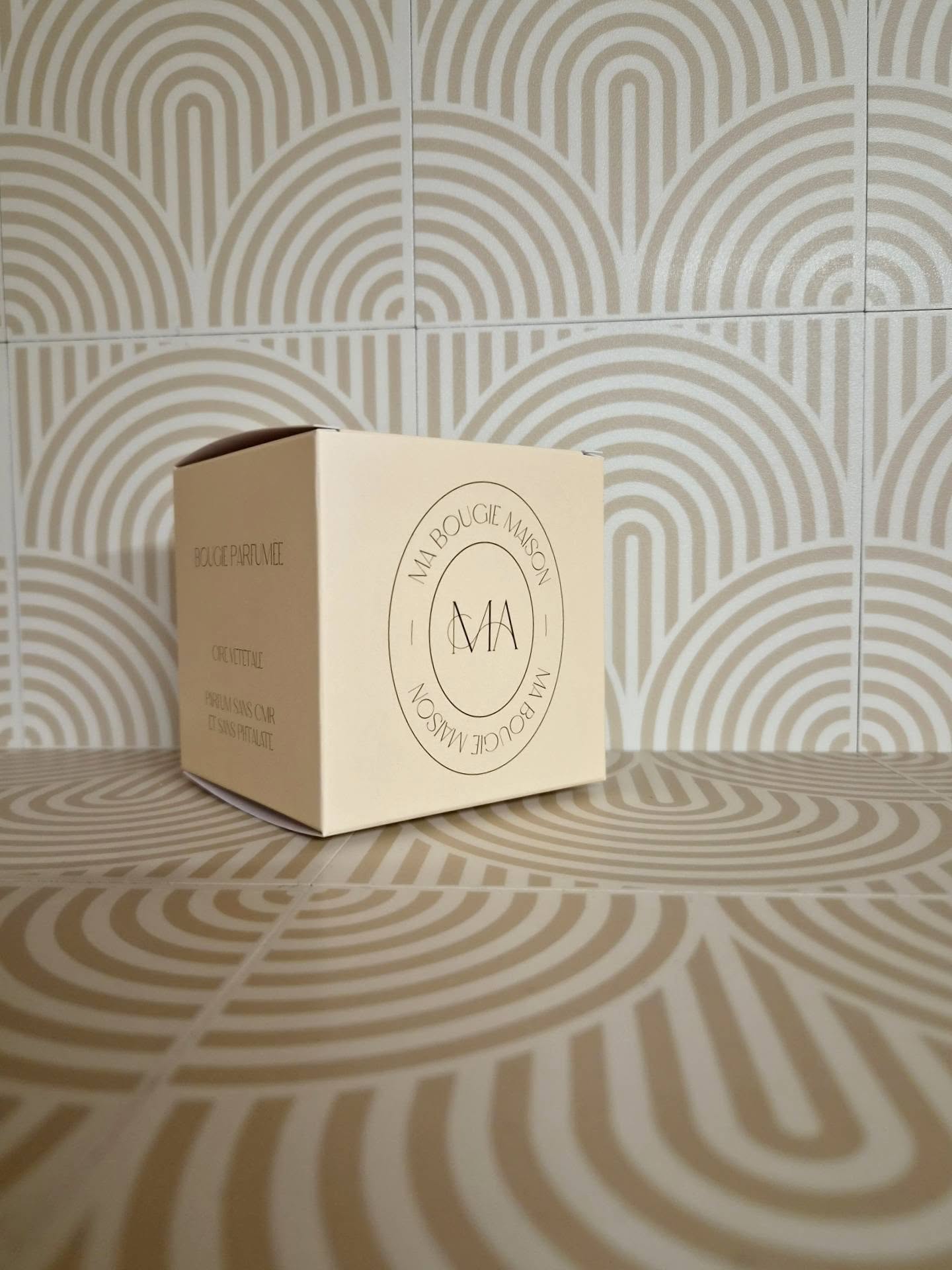 De nouvelles boîtes pour vos bougies 🥰
De quoi rendre une bougie encore plus belle !