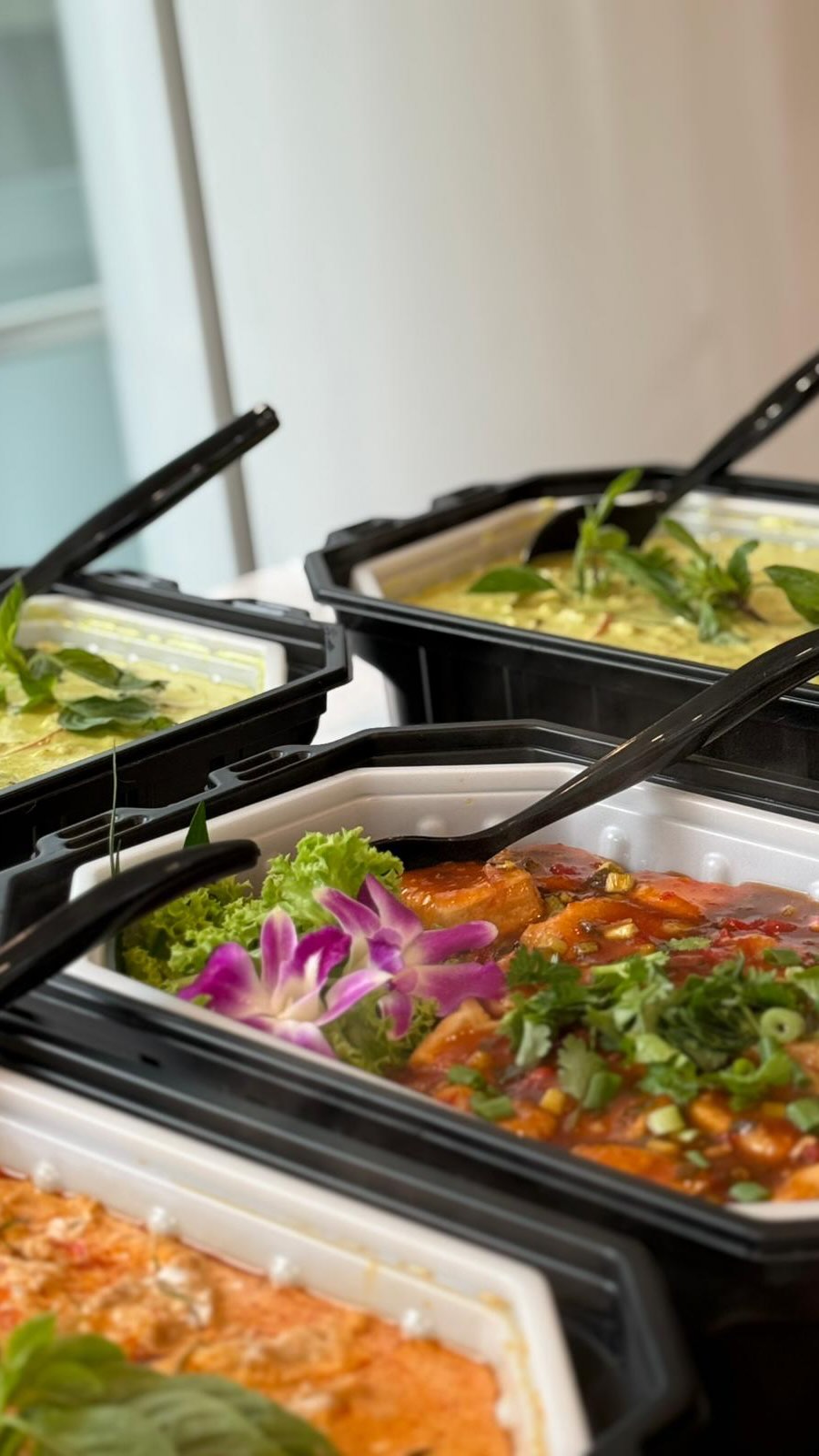 #Birthday food delivery!!! Celebrate special occasion without worry (and headache!) gathering made easy with #KhaoHomSG 🩷 Whatsapp us your food delivery enquiry😉
Reservation ✅ - https://www.khaohomsg.com/reservation
📍KHAO HOM - Djitsun Mall, Ang Mo Kio
📱: +65 8202 2512
📍KHAO HOM - Katong Square
📱: +65 8363 4154
📍KHAO HOM - Pasir Ris Mall
📱: +65 8321 0462
Advance Order/ Enquiry: +65 9626 1913