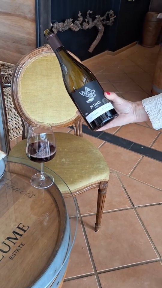 Plume Estate grown Pinot Noir π· pairs beautifully with Baked Camembert walnuts and honey from the bees in our own vineyard π π―