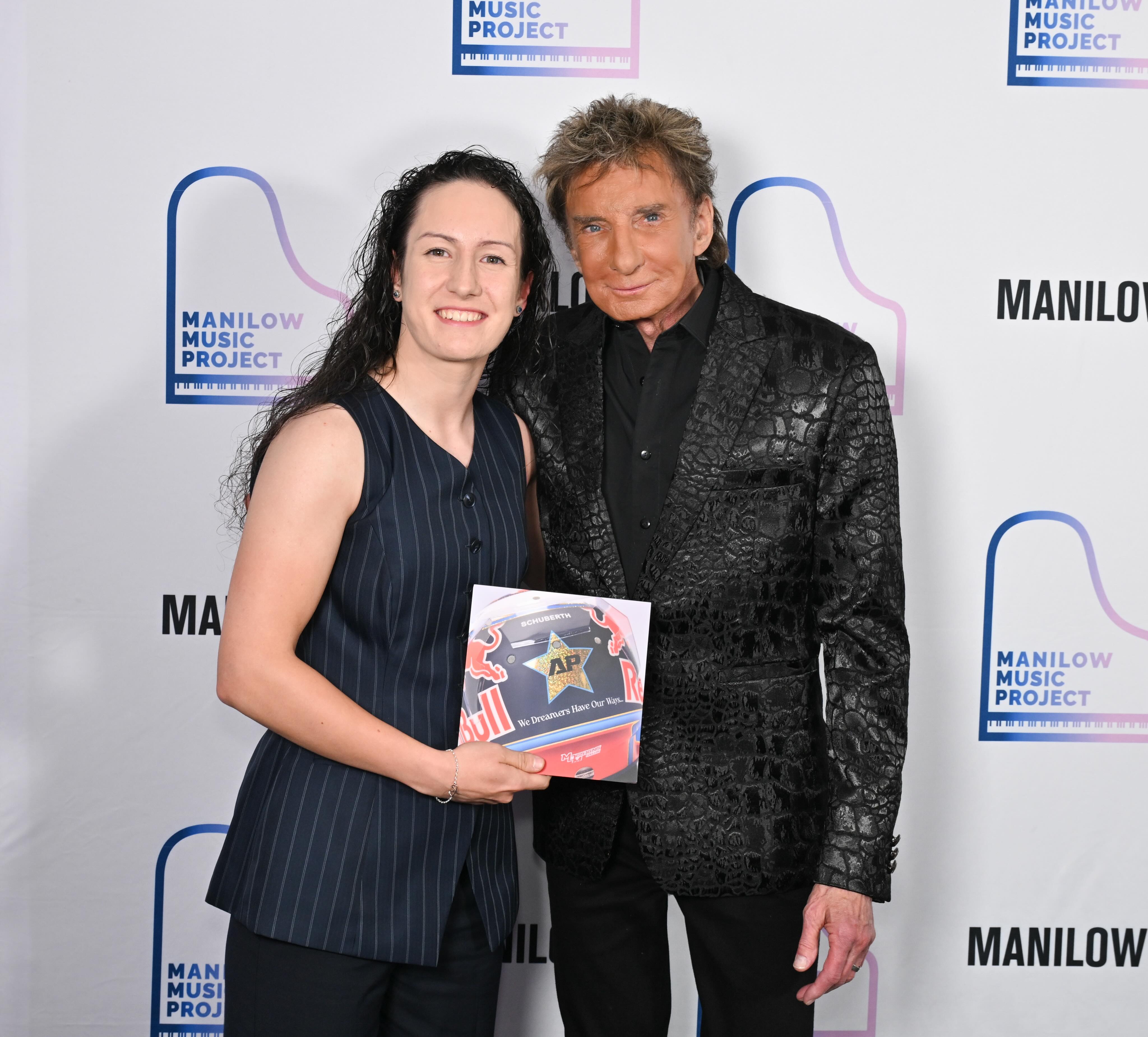 I don’t usually post about life away from track but this is special! ⭐
Many of you won’t see this coming but since I’m becoming infamous for my music taste, now is the time to share that I’m a HUGE Barry Manilow fan which I don’t mind admitting. I’m a loud and proud Fanilow ✨😂
This year, I’m carrying Barry’s lyrics on the back of my helmet as a token of good luck and on Thursday in Leeds on his farewell tour, I had the privilege of meeting the man himself 🤯
What a special moment that I’ll never forget. The man’s a legend! 🐐🎹
Thank you Team Manilow for making a dream come true! ⭐
@BarryManilowOfficial #BarryManilow #WeDreamersHaveOurWays #FirstDirectBankArena #Leeds