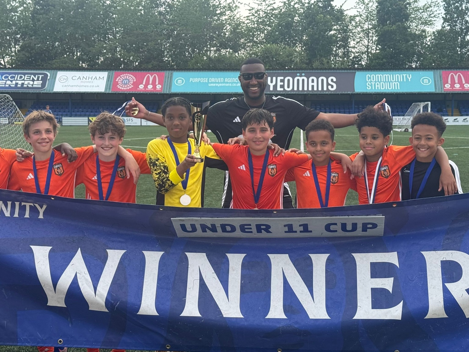🚨TOURNAMENT WINNERS🚨
Fantastic performance from our DONS LIONS winning their tournament playing brilliantly throughout.
Some tough games but our boys showed themselves very well!!
Dominating and coming through overall winners.
Massive congratulations 🙌
#dontcompetedominate