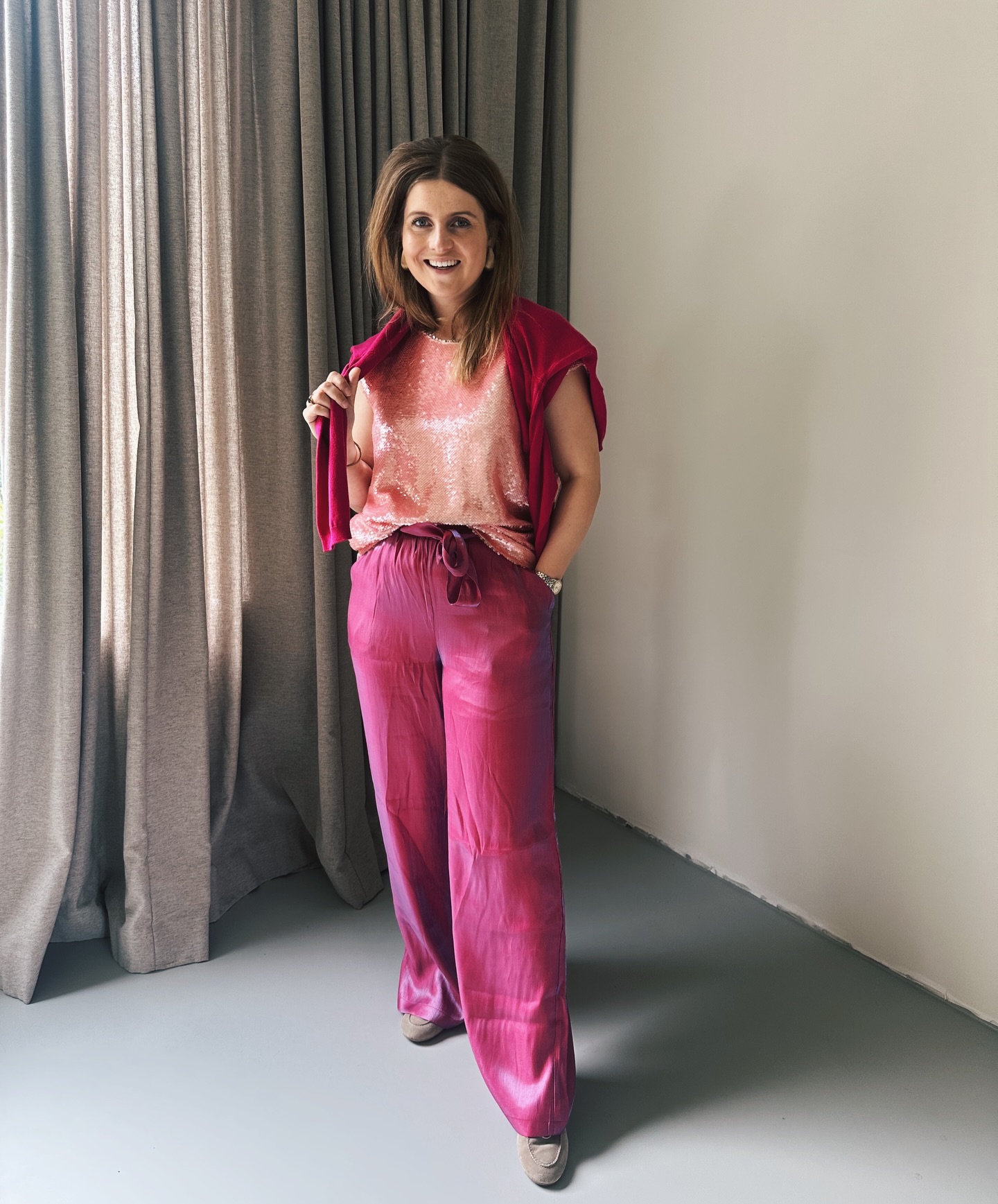 NEW IN 💗✨
Veel kleurrijke zomercollectie binnen ✨💗 top JC Sophie, broek Studio Amaya
#newin