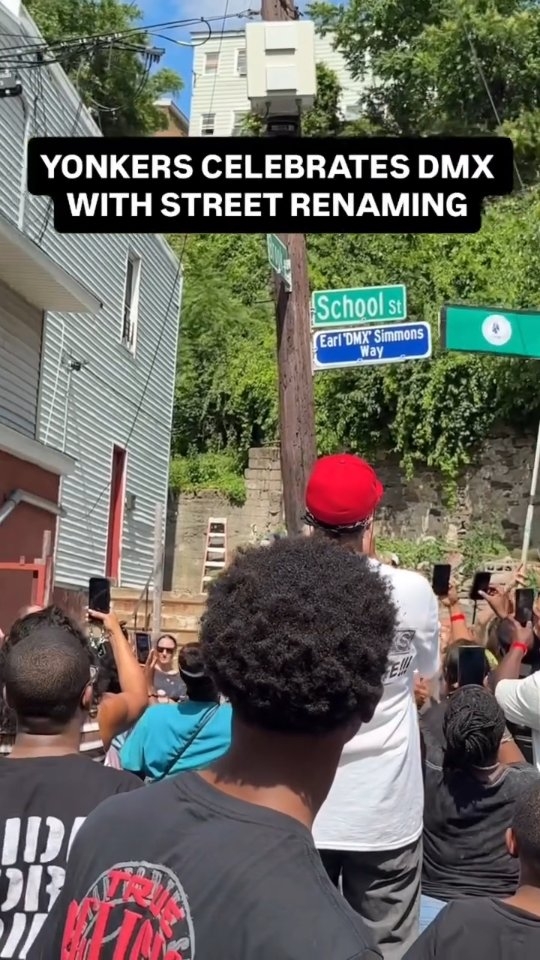 📽 🕊👑@theyonkerscollective The city of Yonkers came together on School Street today to celebrate Earl "DMX" Simmons for a street renaming.