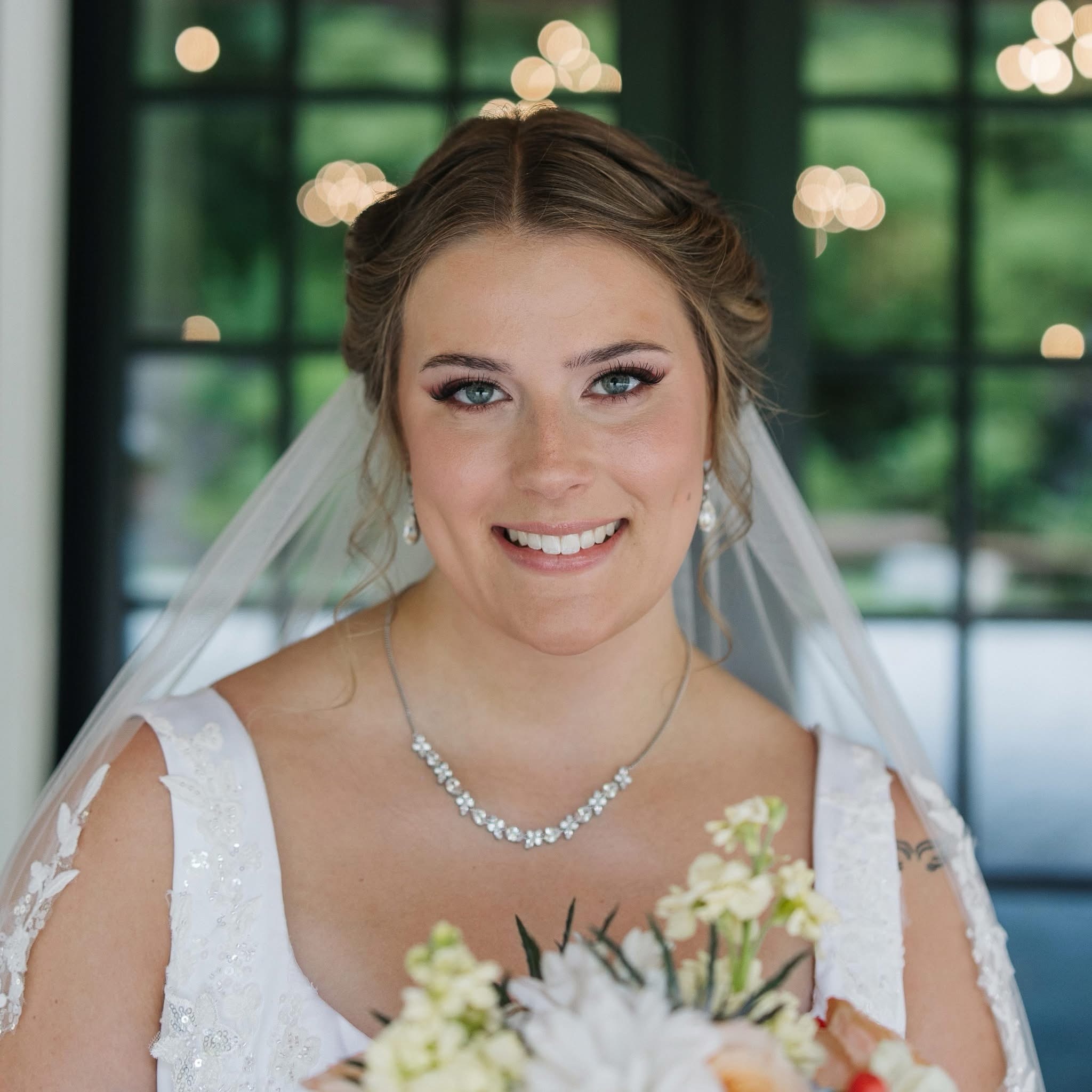 Stunning Hannah β¨
Makeup & Hair #lucreziamapellimakeupartist
#kansascitymakeup #kcbridalmakeup #kcsoftglam #makeupnearme