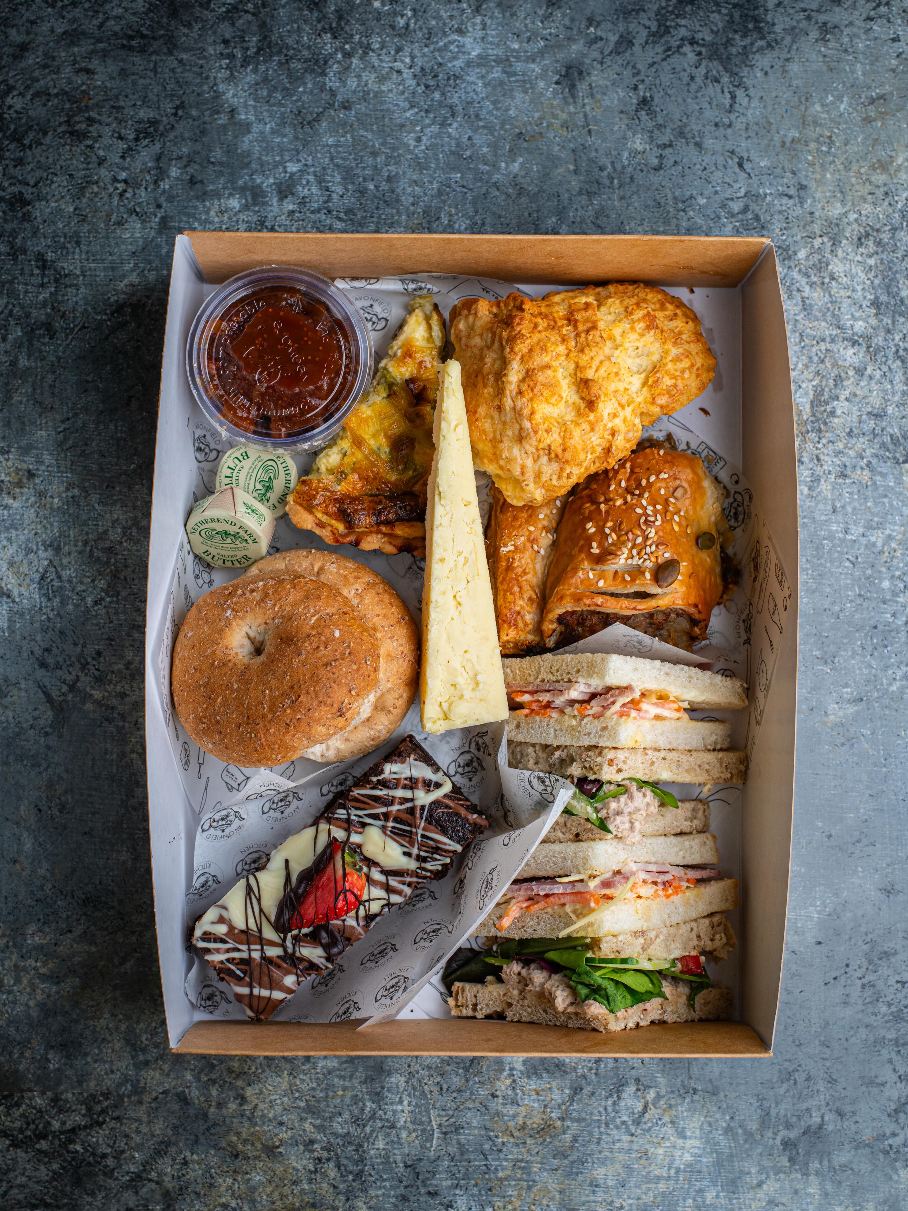 💙 Father’s Day Boxes Are Available Again This Year!
We’ve had a few messages asking about our Father’s Day Boxes, and we’re delighted to be offering them again this year.
£40 per box, including:
✨Tart
✨Sausage roll
🥪Sandwiches (choose 2 fillings)
🍰 Your choice of cake
🧀 Cheddar scone with butter and chutney
✨Chunk of Twanger Cheddar Cheese
🥖 Hobbs House roll
As always, everything is baked fresh. 🍴
📍 Collection from 9:30am at Avonfield Kitchen, The Nursery Garden Centre.
Saturday collection can also be arranged upon request.
Limited availability – please message to reserve your box 💛