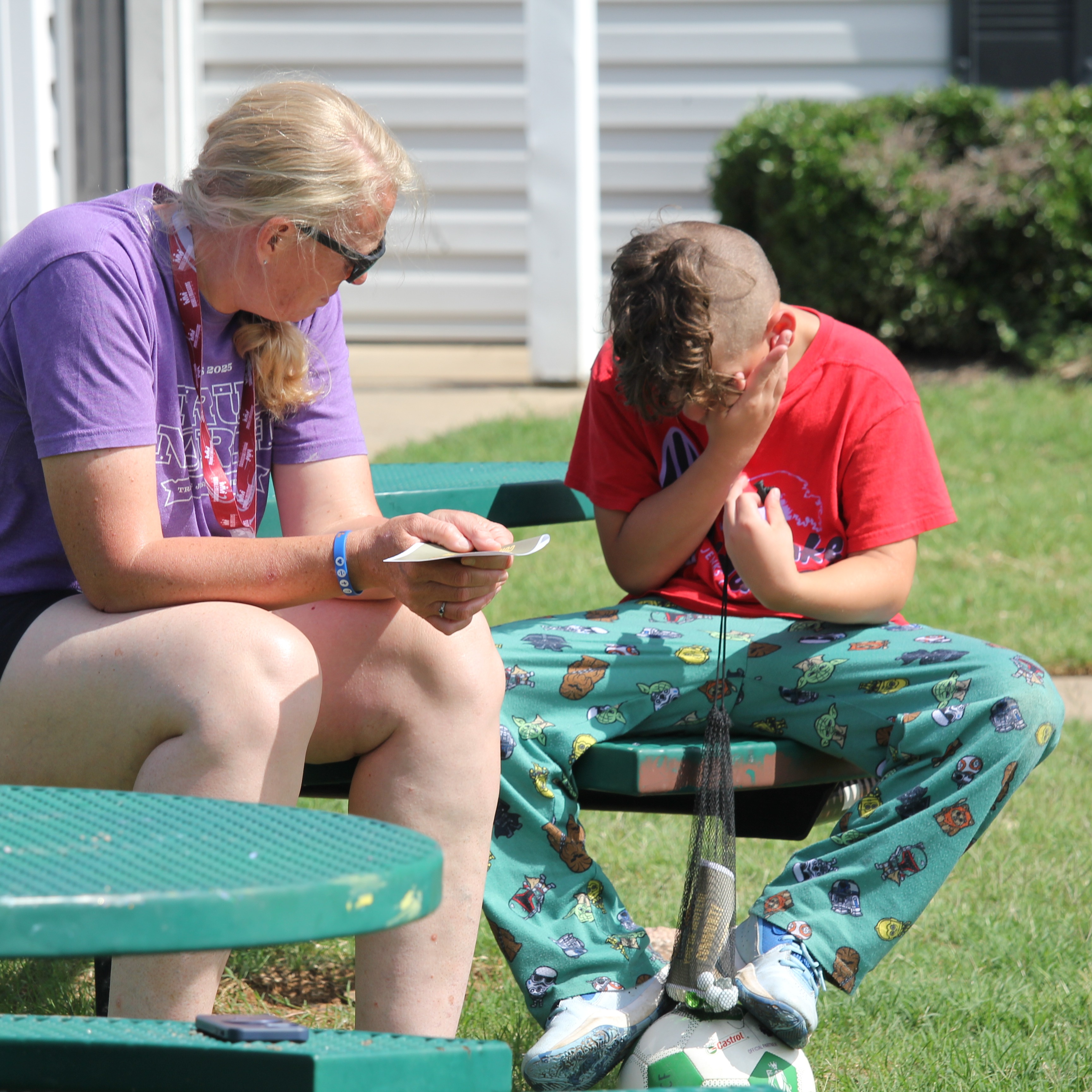 Day 3 recap, The Lord is so good to us! Yesterday, we had dinner in the communities, and 2 people gave their lives to Christ! Continue to pray over our communities and team as they go out to the final day of camps! #mobilemissionsnetwork #campinsideout
#christian