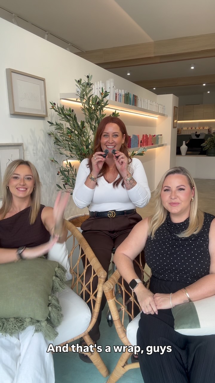 Let’s talk about some of our favourite extra touches we do at Coco! For us, it’s not just a hair appointment, it’s an experience where we want you to feel pampered, comfortable and taken care of - getting your hair done should feel like a moment of self care and not a chore 💕
#luxurysalon #luxuryhair #brisbanesalon