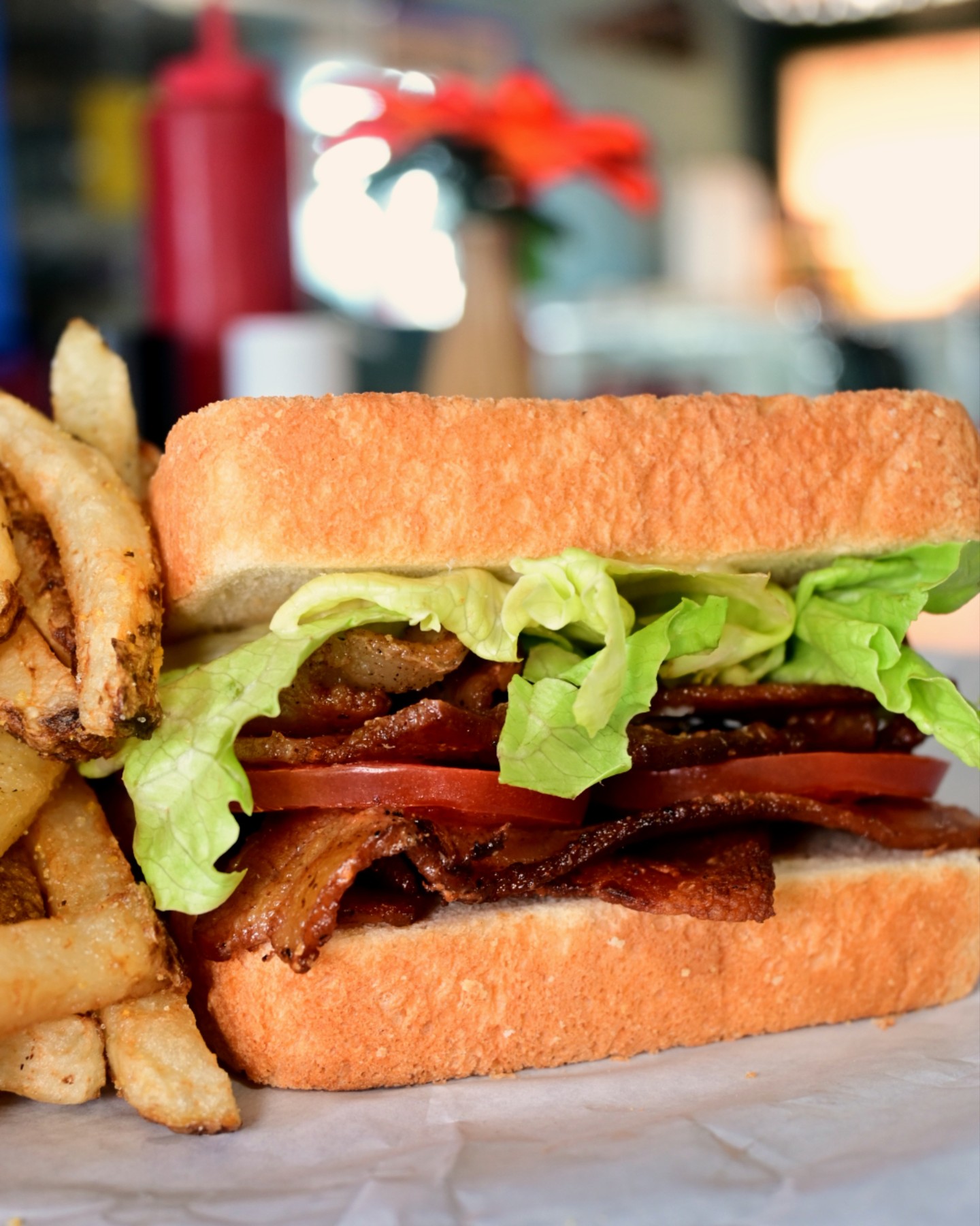 Sometimes simple just hits. A BLT stacked on Texas toast with crispy bacon, fresh lettuce, and juicy tomato. San Antonio, this Eastside classic is perfect for lunch or a quick bite.
Order online or stop by Lord’s Kitchen and see why locals keep it on repeat.
#SanAntonioEats #EastsideSanAntonio #SanAntonioLunch