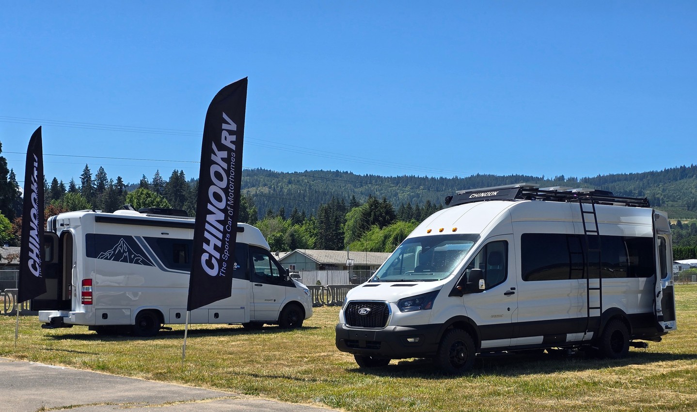 Adventure Van Expo is on! 🌲🚐 We're in Hood River this weekend with @RVCountry, showcasing three Chinook vans built for getting farther off the beaten path:
⚡ Bayside TB
⚡ Bayside RT
⚡ Summit SS
Step inside, compare layouts, experience our premium craftsmanship – and see how Chinook combines everyday comfort with adventure-ready capability. From available AWD to all-season construction, these vans are designed for adventure!
📍 Hood River, OR
📅 June 20–21
Event details: https://www.chinookrv.com/events
@adventurevanxpo
#ChinookRV #AdventureVanExpo #HoodRiver #TravelOregon @TravelOregon #RVLife #VanLife #Motorhome #BaysideTB #BaysideRT #SummitSS #AdventureReady #RVCountry