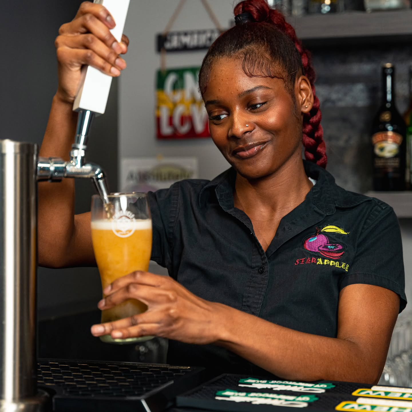 $5 Pints during all Team Canada World Cup matches!๐จ๐ฆโฝ๏ธ๐
On tap we've got @molson and @chroniclebrewery
Come out and watch the game and cheer on Team Canada!! ๐จ๐ฆ
#durhamregion #durhamregionrestaurants #durhamregioneats #clarington #durhamregionrestaurants
