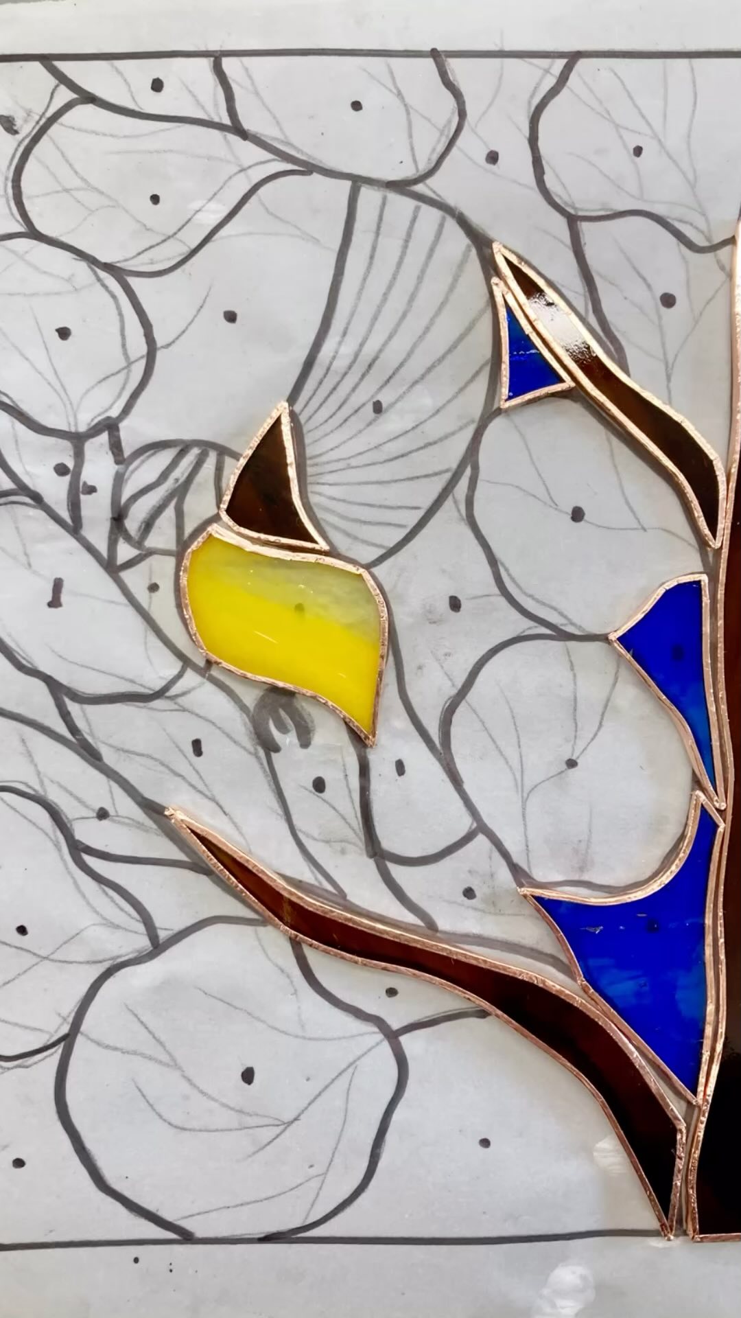 2 hot off the bench stained glass panels that I will be showing at my stand tomorrow at @wildivymarkets @kelburnestate Flying Bluetit, 16x23cm. Flower 1, 23x16cm, stained glass & recycled crystal dish. #leonastewartglass #wildivymarket #kelburn #largs #handmade #ayrshire