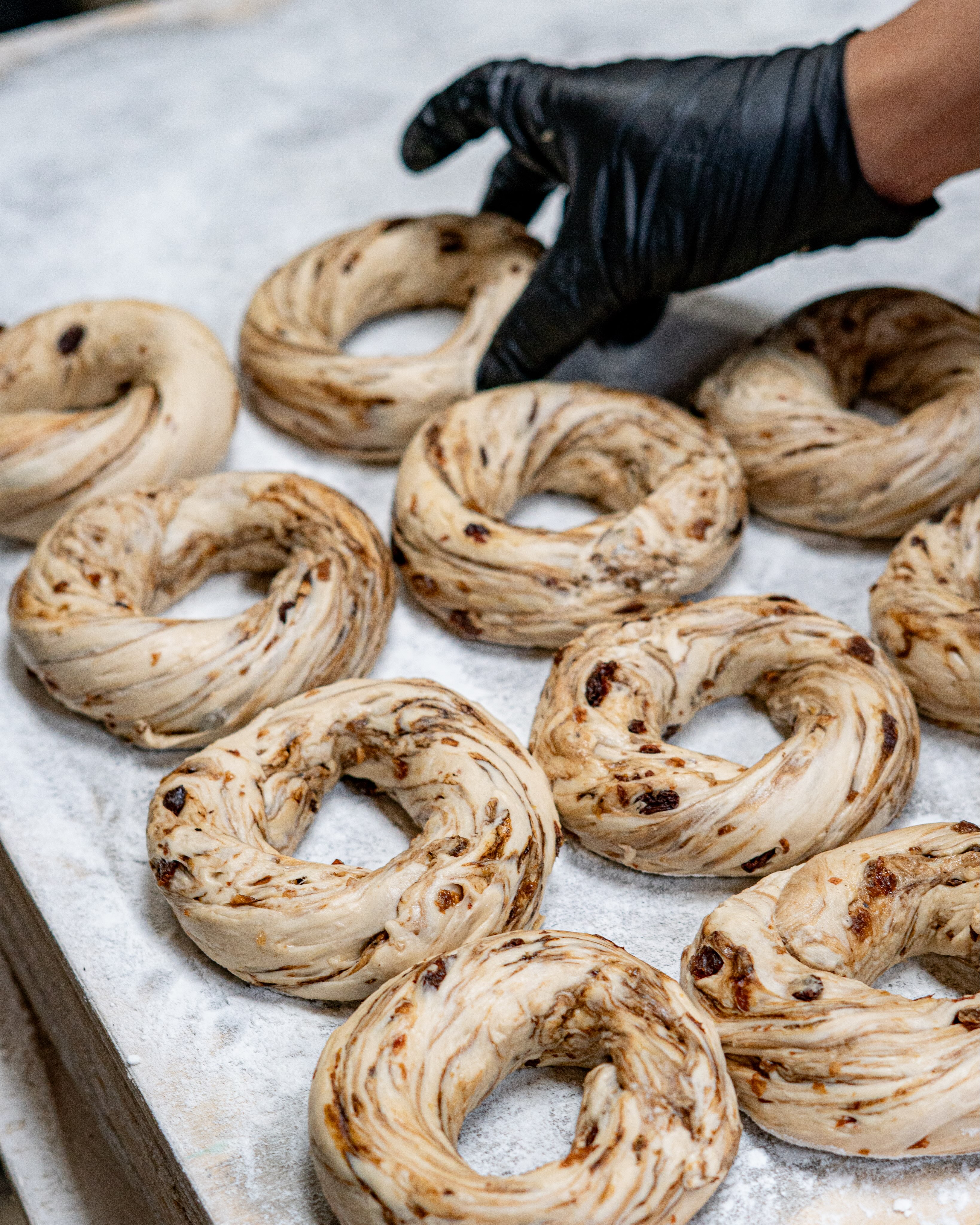 🥯✨ Fresh bagels, every single day of the year.
From classic favorites to colorful creations, we’re making fresh bagels 365 days a year so your go-to is always ready for you. #CinosHotBagels
#bagels #deli #longisland #oceansideny