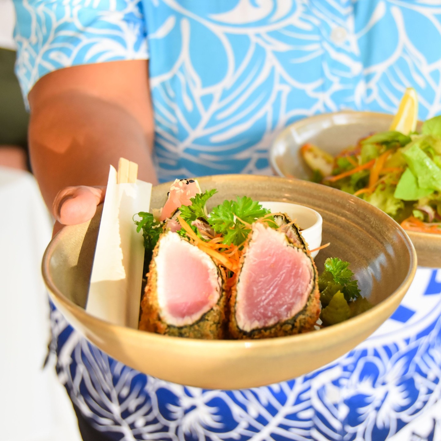 Reason #487 to visit Rarotonga: the food. 🍣✨
Featuring flash-seared ahi tuna, this Tempura Ahi Roll captures everything we love about dining in the Cook Islands — fresh, simple, and flavours that speak for themselves.
#JourneySouthTravel #CookIslands #FoodieTravel #LuxuryTravel #IslandEscape #TravelInspiration #Rarotonga