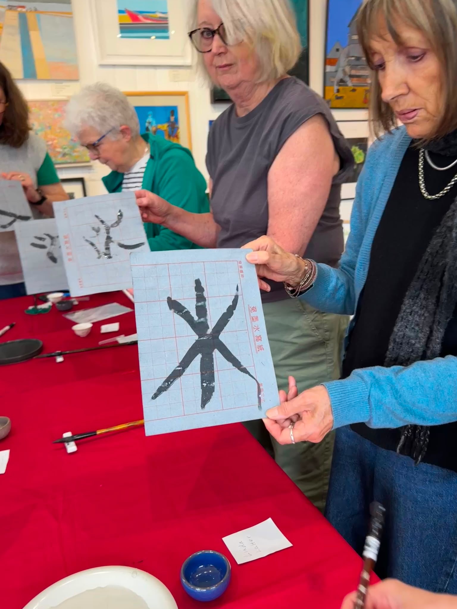 Beautiful workshop by Carry Honby - Mindful Water Calligraphy - follow her page for upcoming workshops soon @mscarrycalligraphyartschool @artcarryhornby