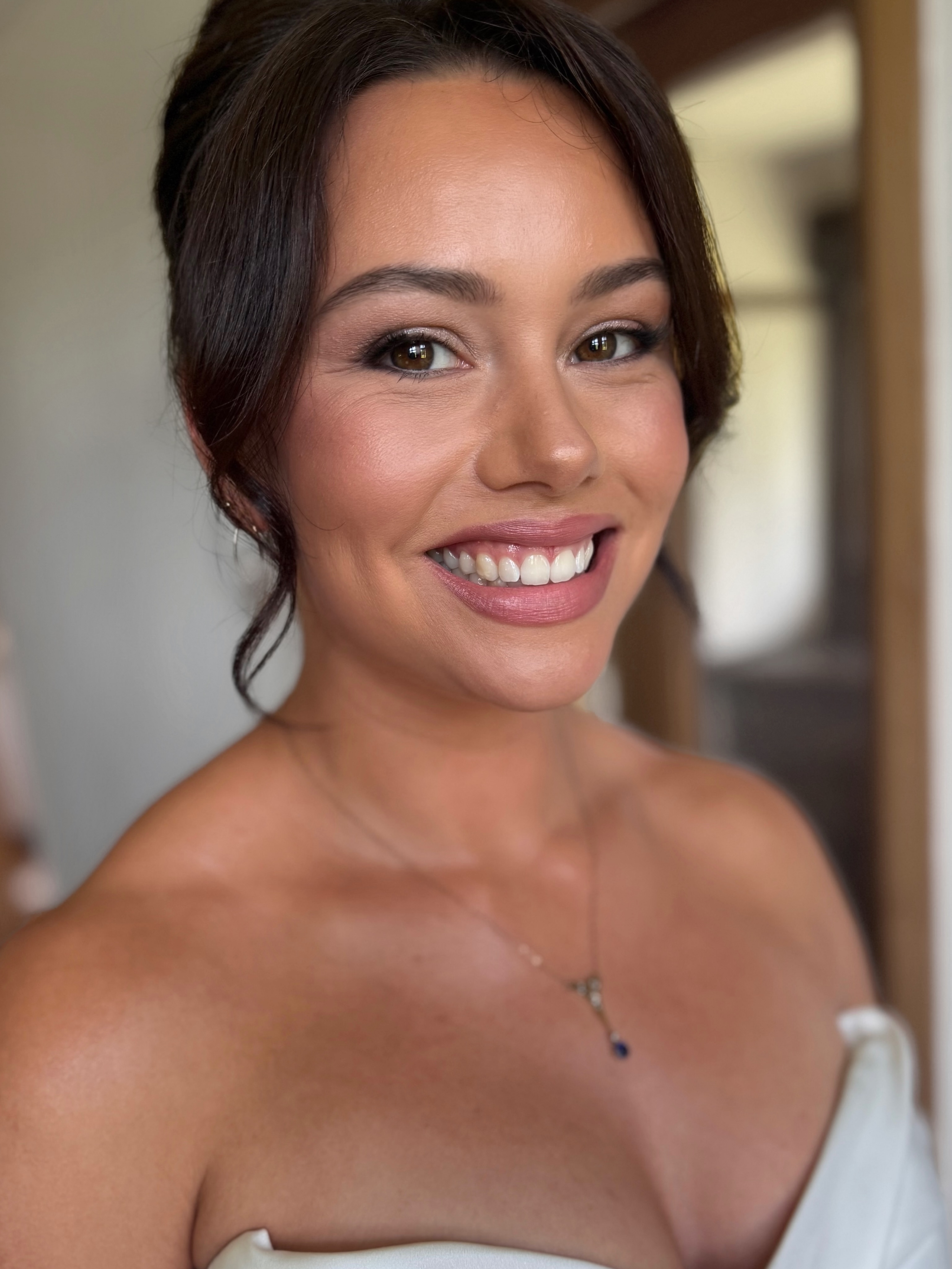 🤍 Frankie ~ My beautiful bride looking gorgeous in classic glowy soft glam yesterday at @chaffordpark
My signature 🤍 soft glam 🤍 style is all about enhancing your natural beauty with glowing skin, soft definition, and a timeless finish that photographs beautifully all the way through to the last dance 🤍
If you’re dreaming of bridal makeup that feels effortless, elegant and still .. like you, I’d love to be part of your day 🤍
✨ 2026 peak dates are now extremely limited
✨ 2027 is already 50% booked
✨ 2028 my bridal diary officially open!
If you’ve been waiting to secure your date, this is your sign to enquire sooner rather than later. 💌
Tag a bride-to-be who needs to see this! 👰🏻♀️🤍
Makeup @helenleemua
Hair @lchairstylist
Bride @francescalittle
SoftGlamBride BridalMakeupArtist SoftGlamMakeup LuxuryBridalBeauty BridalMakeup WeddingMakeupArtist TimelessBride BridalGlam 2027Bride 2028Bride BrideToBe WeddingMorning BridalBeautyExpert