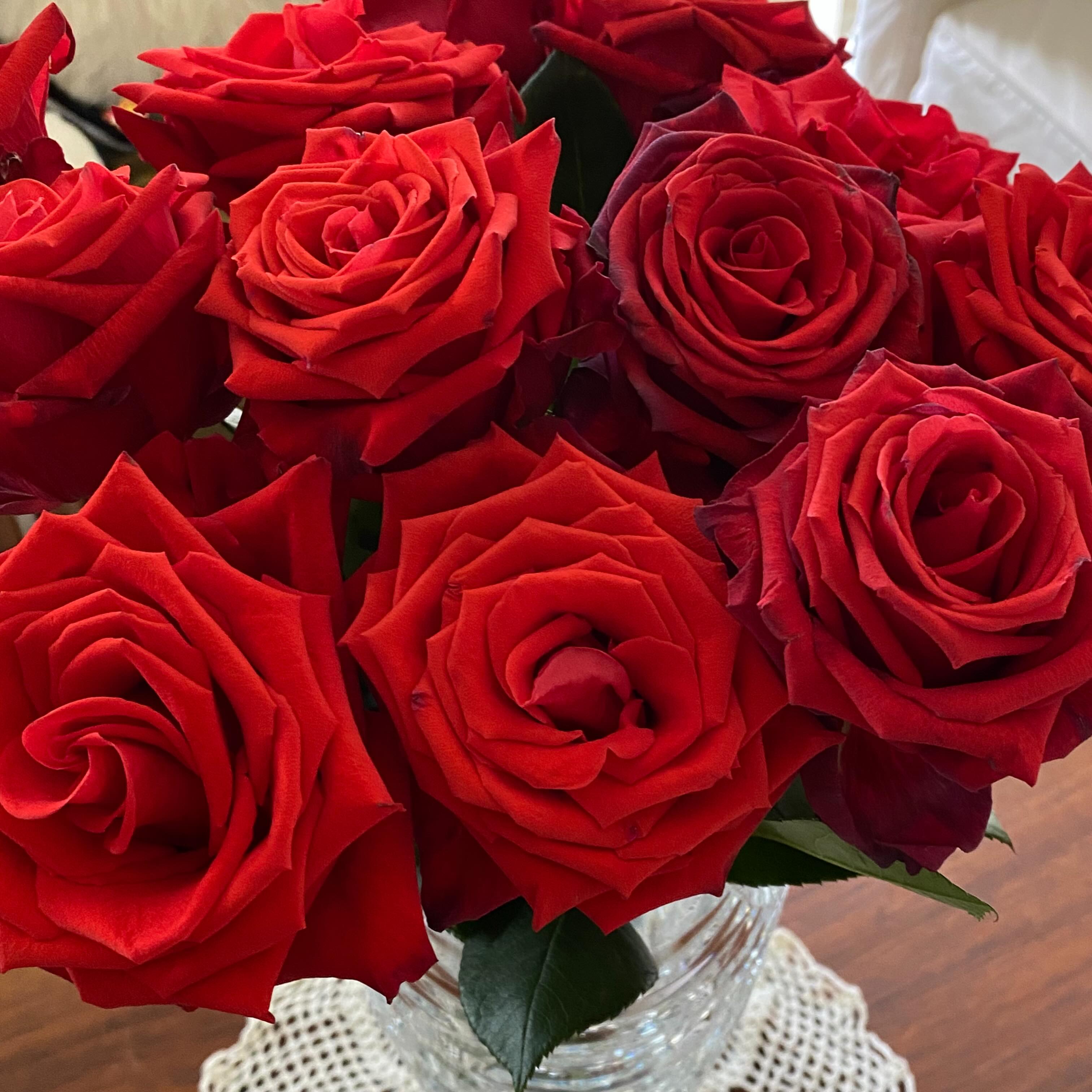 ✨Magic roses ✨🌹✨ one week later!
I had a wonderful time performing with my friend Arman Tigranyan last Saturday @catholicuniversity. Thank you to everyone who came out 💗💗
#violinandpiano #francescahurst #armantigranyan #dmvpianoteacher #redheadpianist