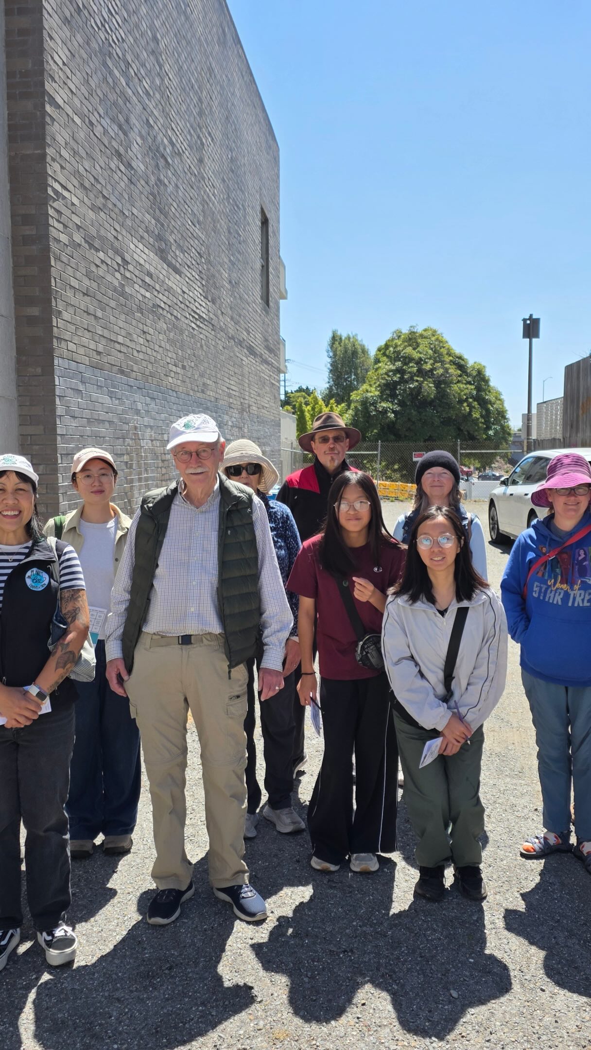 Missed our first two Native Bee Garden Tours?
There’s still one more chance to join us and @natureinthecity! 🐝 We’re finishing the series at the Green Hairstreak Corridor, a stunning network of native plant gardens stretching across SF, designed to support the endangered Green Hairstreak butterfly AND a whole community of native pollinators.
Guided walk, Bee Bingo finale, community BioBlitz and prizes… it’s going to be a good one.
Come see how SF neighbors are turning city blocks into thriving ecological pathways. 🌿
📅 Saturday, June 20 | 11am–1pm
📍 Green Hairstreak Corridor, SF
🎟️ FREE — RSVP link in bio!
#communityevents #sanfranciscoevents #familyfriendly #pollinators #nativebees