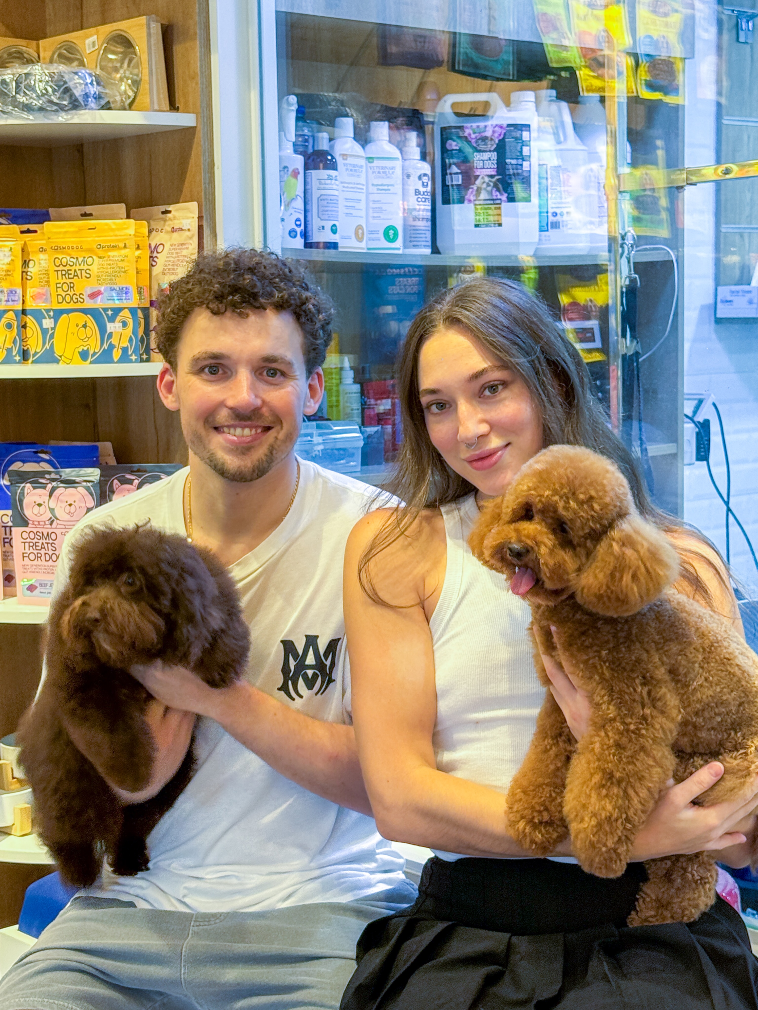 Nothing better than seeing fresh fluffy sibs reunited with their pawrents after spa day ✨
📍Tail Waggin Pet Spa Dubai Hills
#wagginized #petgrooming #dogsindubai