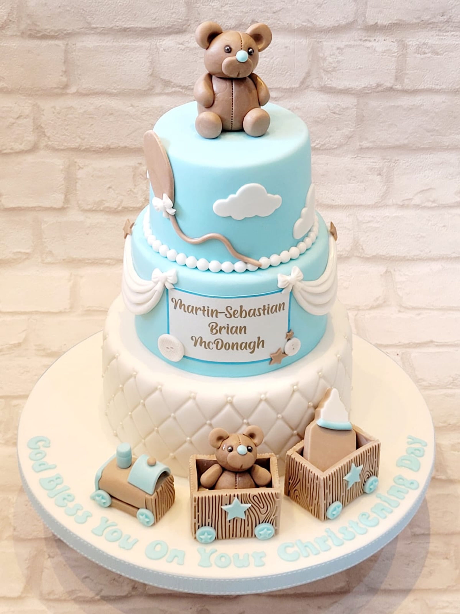 This is one of my favourite christening cakes. Loved adding all the characters, train and design elements. I love what I do so much and the smiles you see on people’s faces when they see the cake.
Thank you to all my customers over the years that have enabled me to do what I love 💙
#dreamjob #cakemaker #cakedesign #northwalescakes