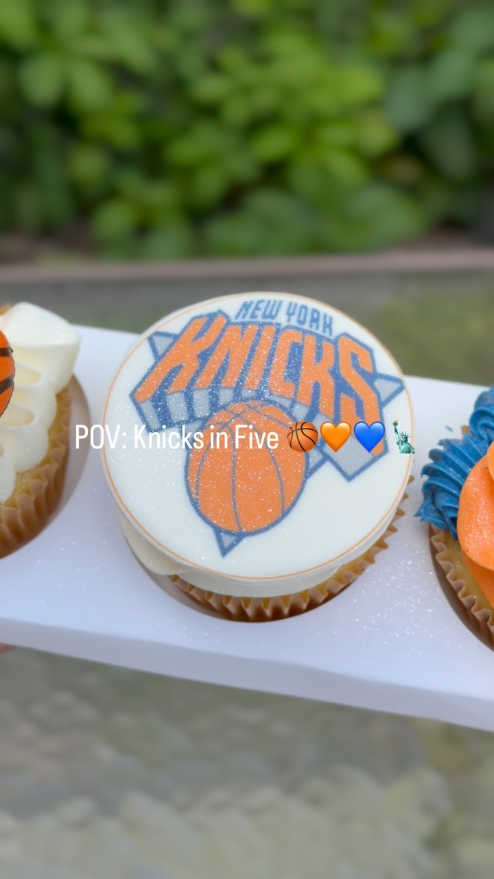 We love Caked by Mandy and the NY Knicks π§π§‘π #nyknicks #nbafinals #knickscupcakes