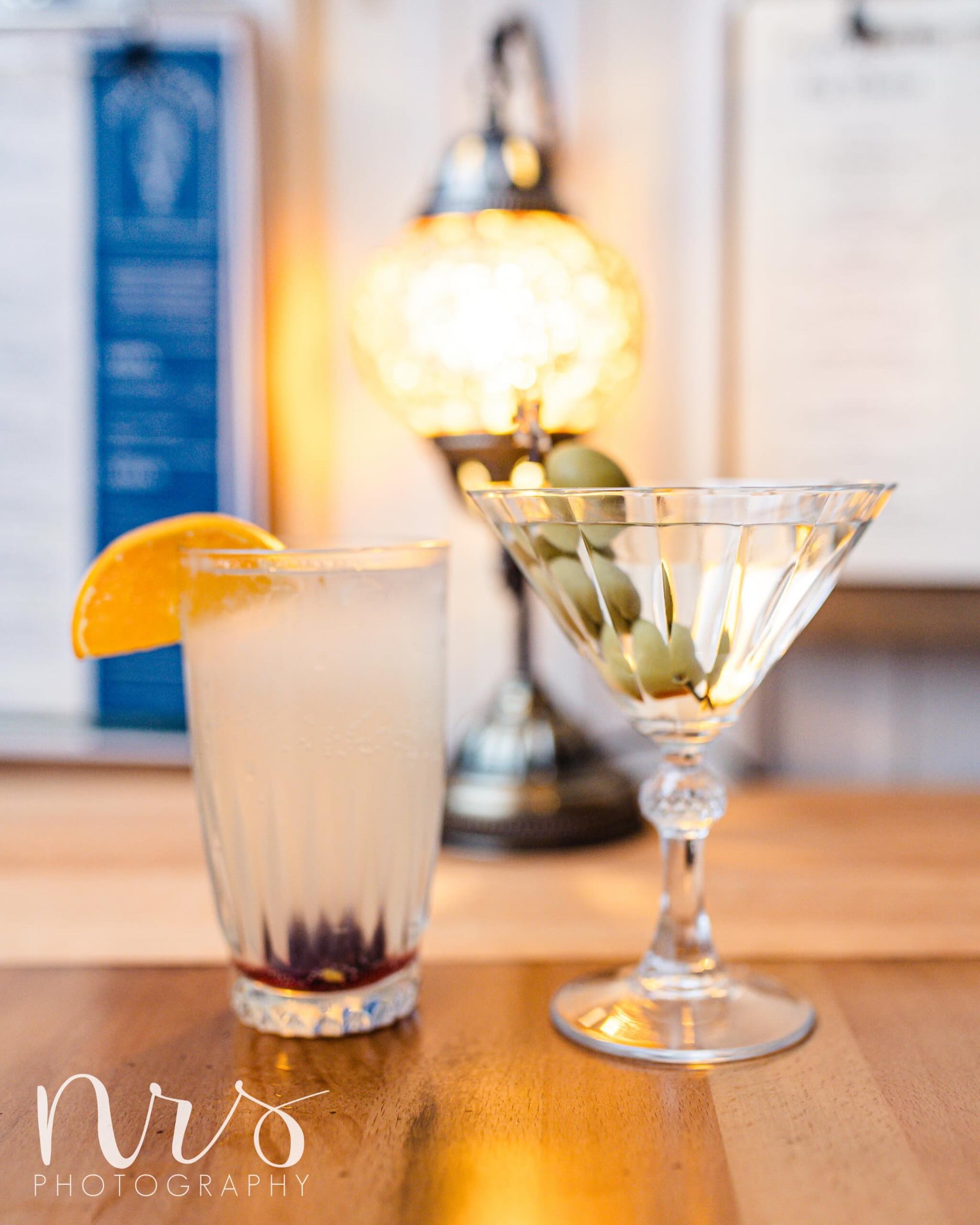 If you can dream it, I can shoot it! Like this fun foodie sesh I got to work on at Salty’s in Tilton! 🍸🐟
Also, consider me converted because I’m a notorious seafood hater and my favorite thing to order there is a popcorn shrimp appetizer and the fish tacos!! 😋 YUM.
Have you been there yet?