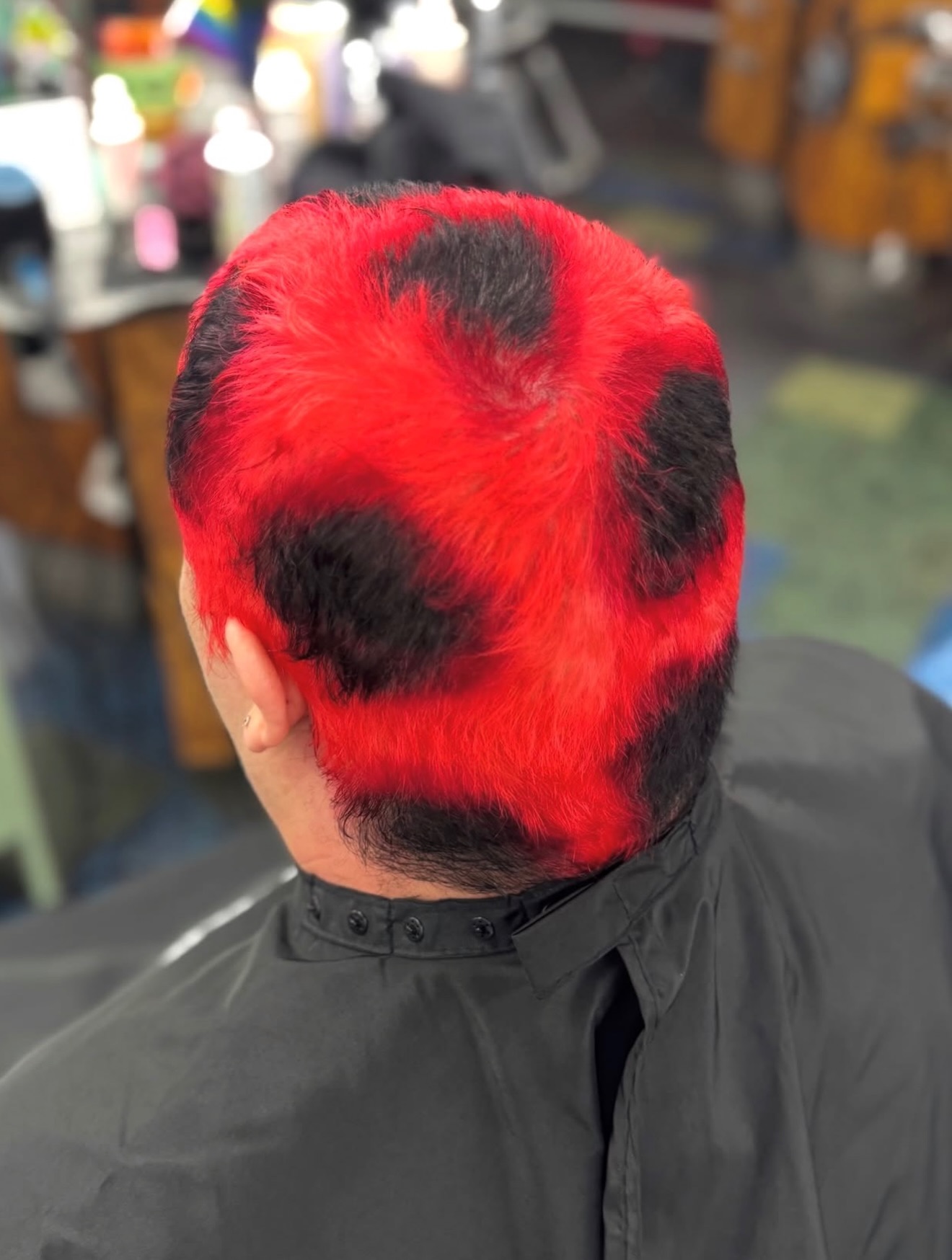 Red and black buzz cut 🐞
#althair #safespace #coloredhair #downtowncampbell #sanjosehair